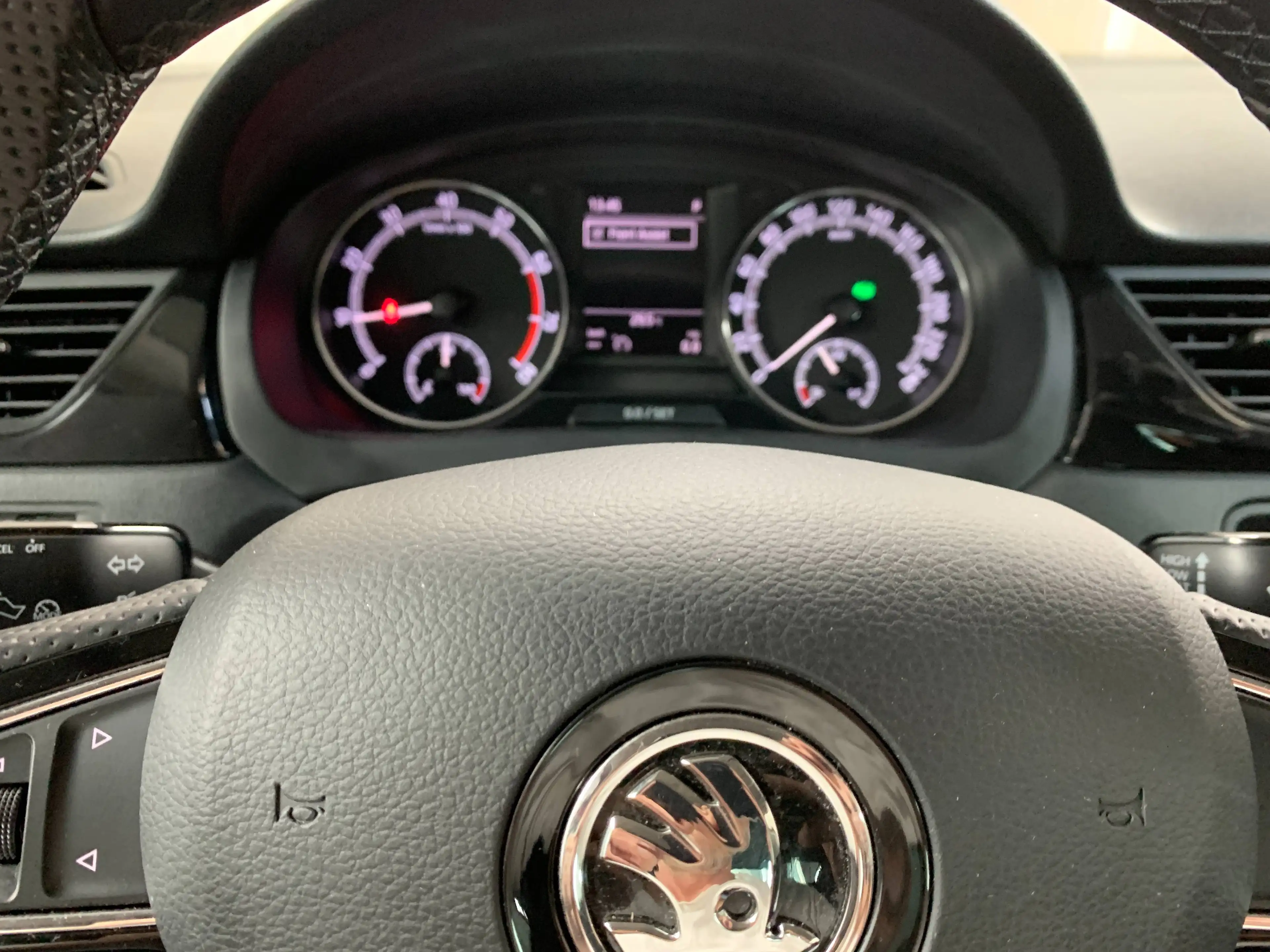 Skoda Rapid/Spaceback DSG Sportline — photo 12