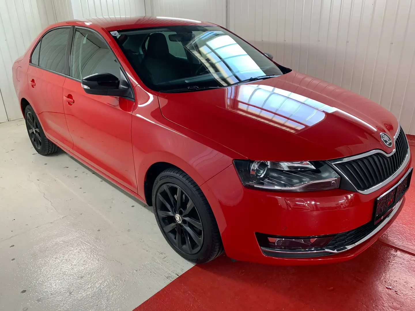 Skoda Rapid/Spaceback DSG Sportline Rot - 1