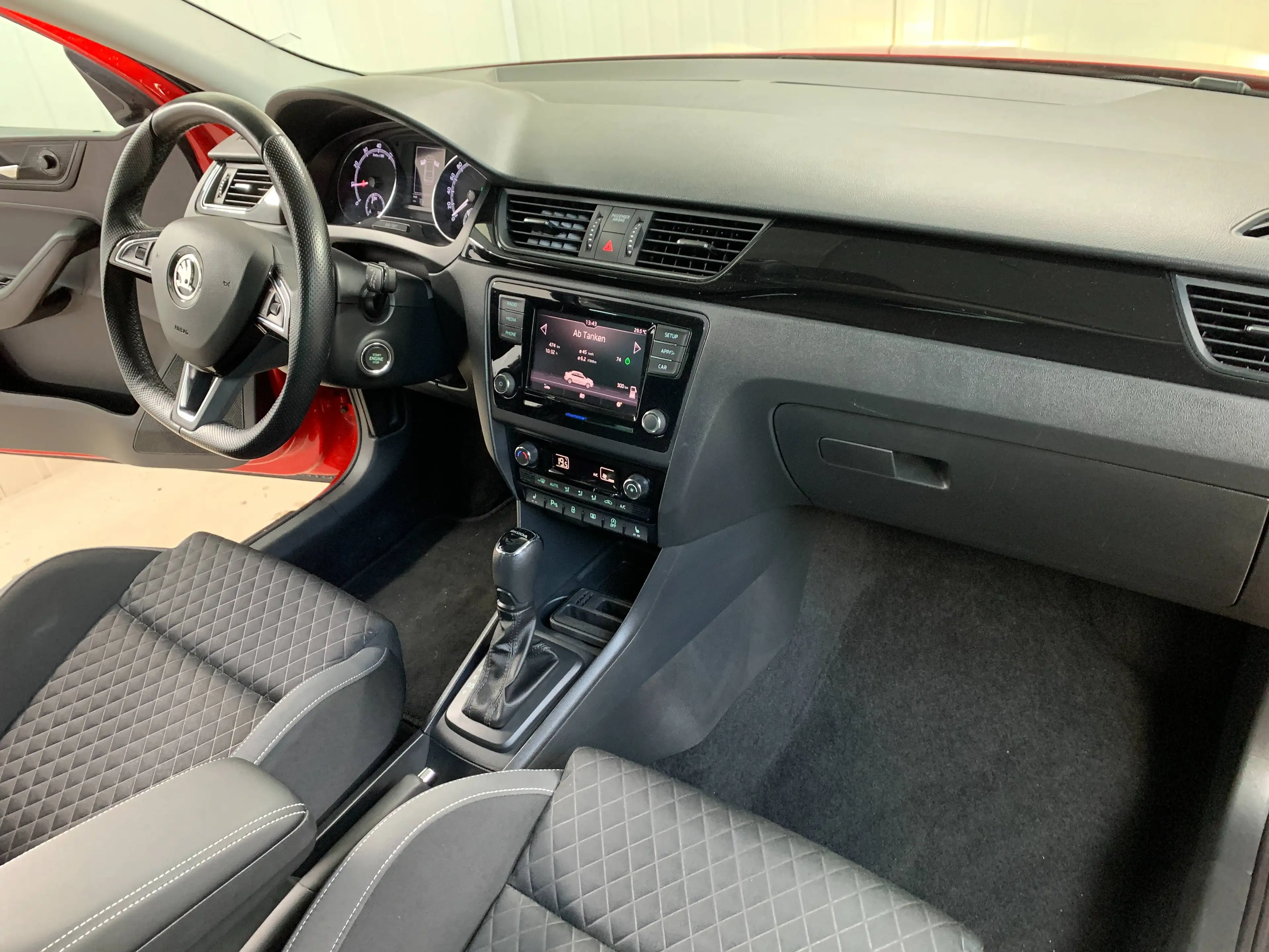 Skoda Rapid/Spaceback DSG Sportline — photo 10