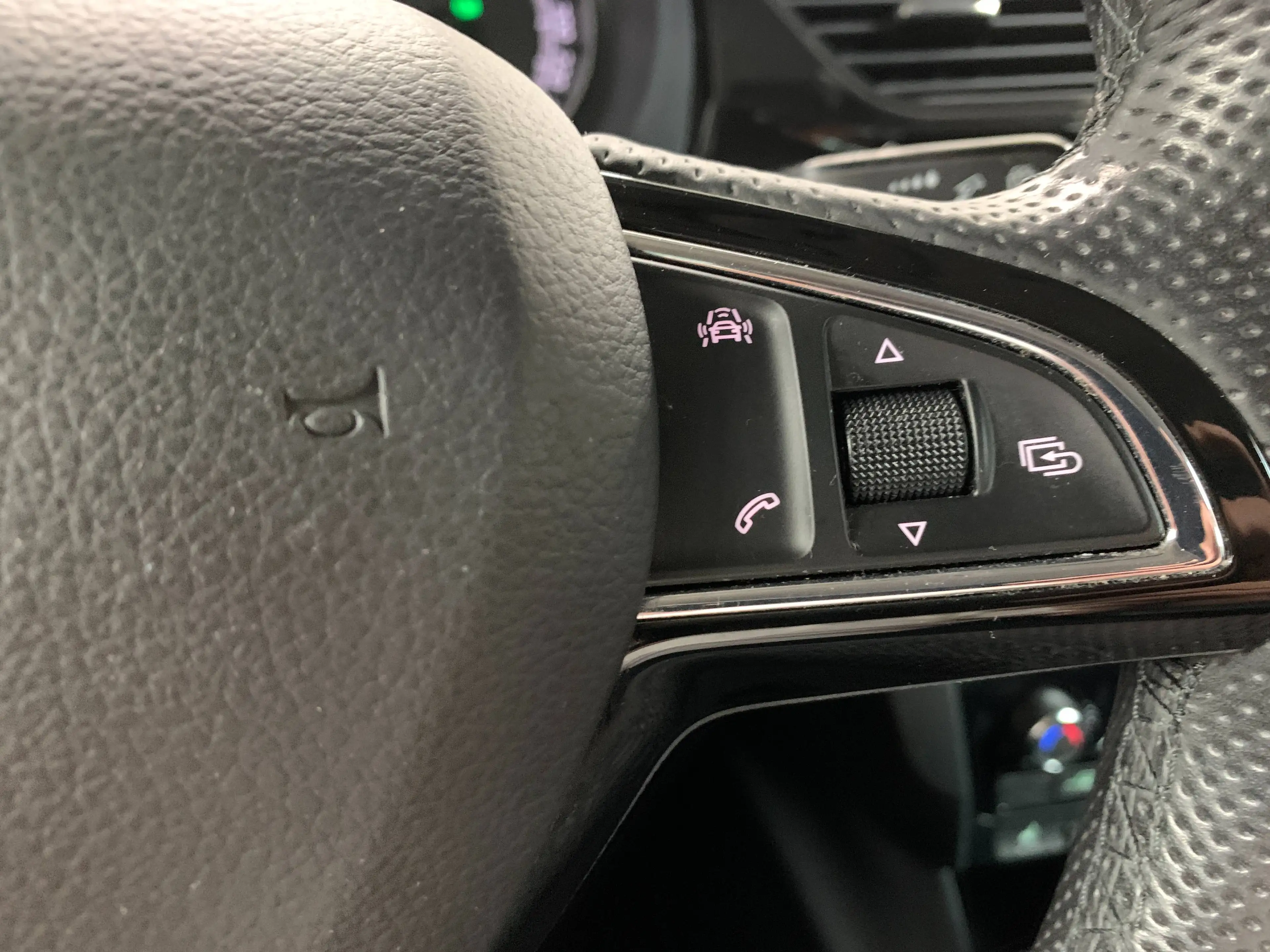 Skoda Rapid/Spaceback DSG Sportline — photo 14
