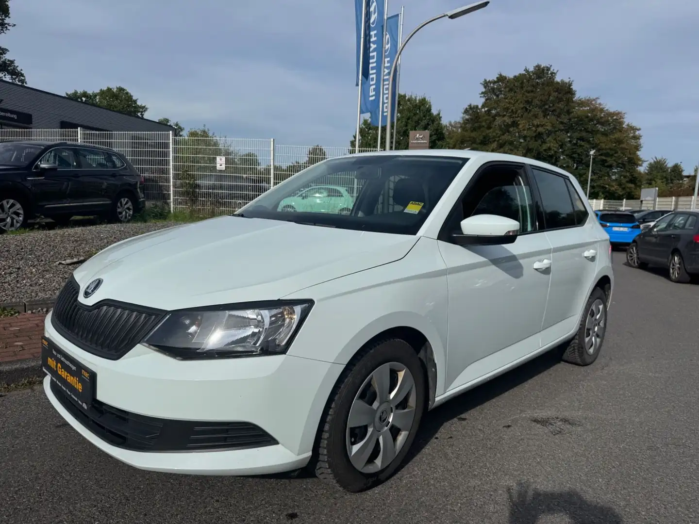 Skoda Fabia COOL EDITION/1.HAND/KLIMA/5-TRG/TÜV-SERV.-NEU! Weiß - 1