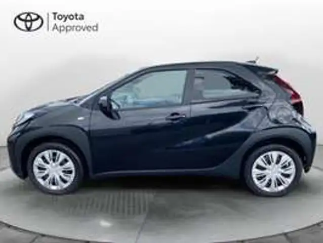 Toyota Aygo view 3