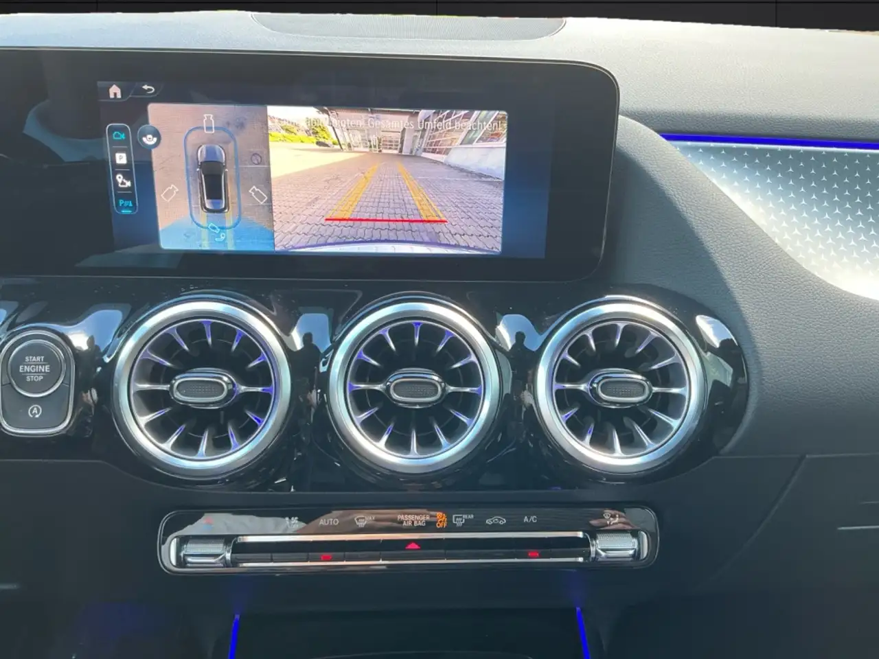 Mercedes-Benz GLA 200 PROGRESSIVE+LED+7G+18+MBUX+AHK+THERMATIC 11