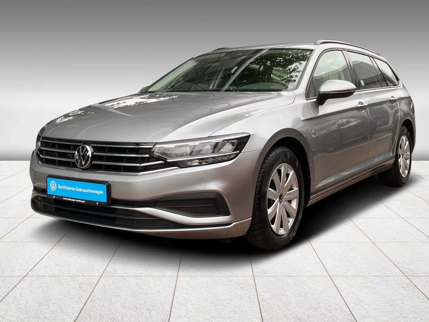 Volkswagen Passat Variant 1.5 TSI DSG LED Navi Rear View Silber - 2