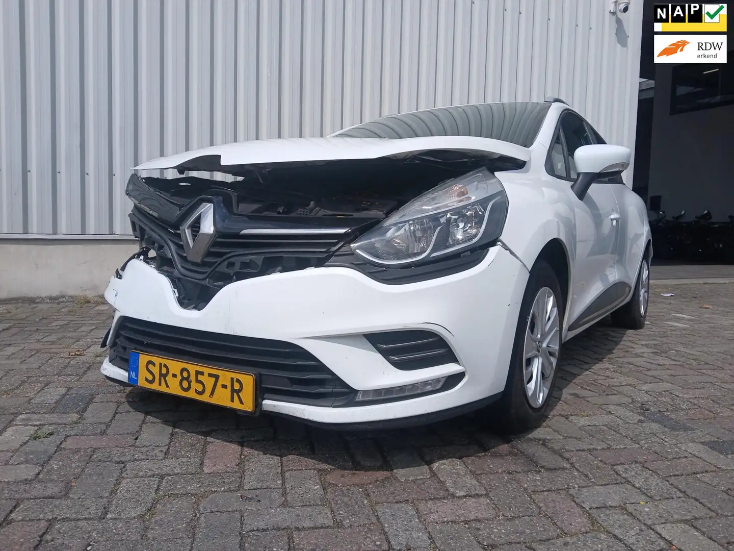 Renault Clio Estate 1.5 dCi Ecoleader Zen - Frontschade - Start Wit - 1