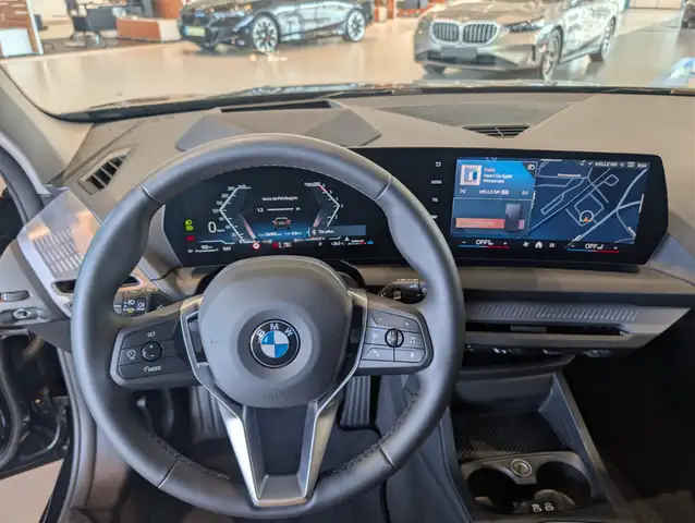 BMW 1 Series view 15
