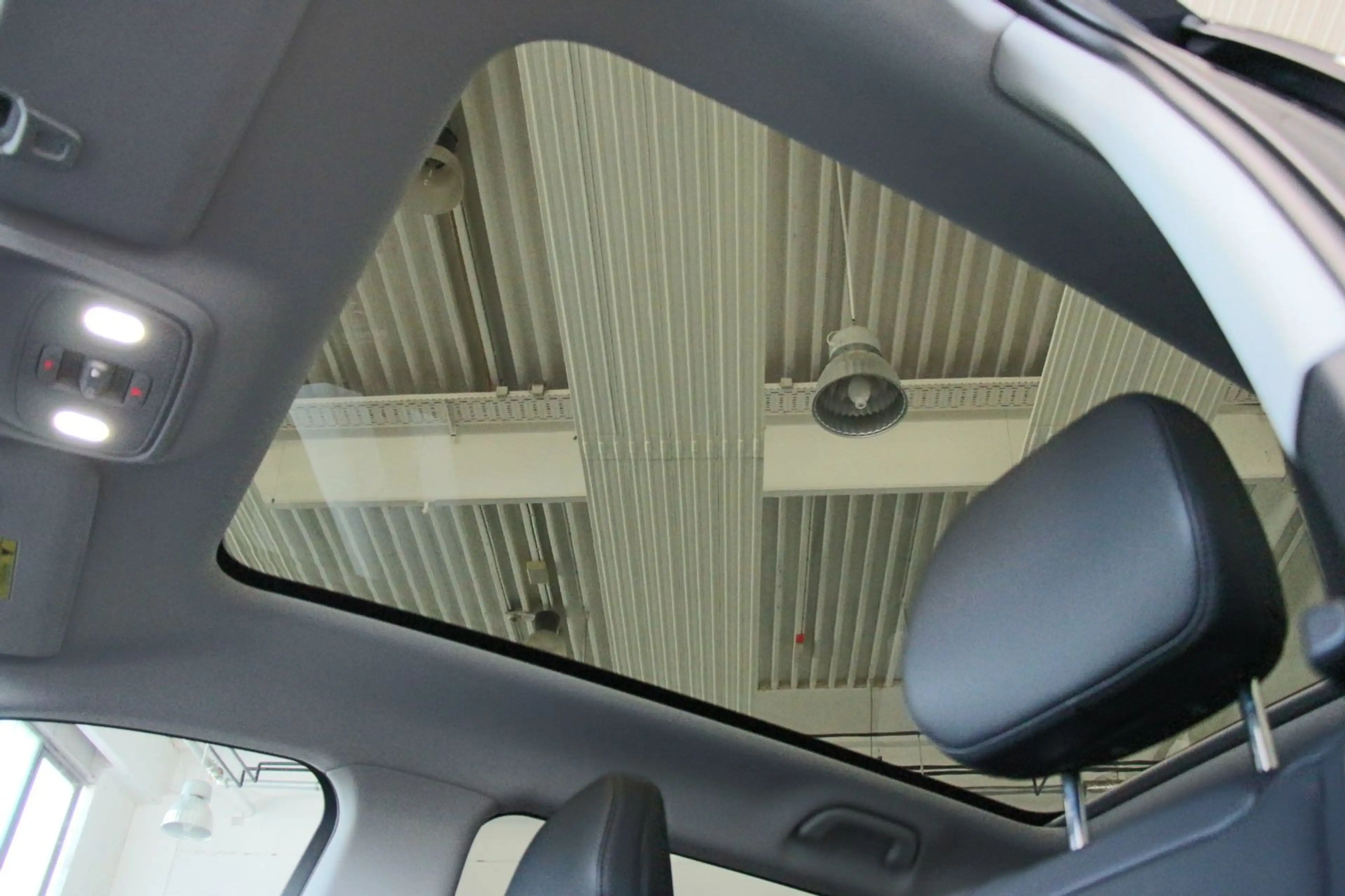 Leapmotor C10 Design 69.9kWh — photo 15