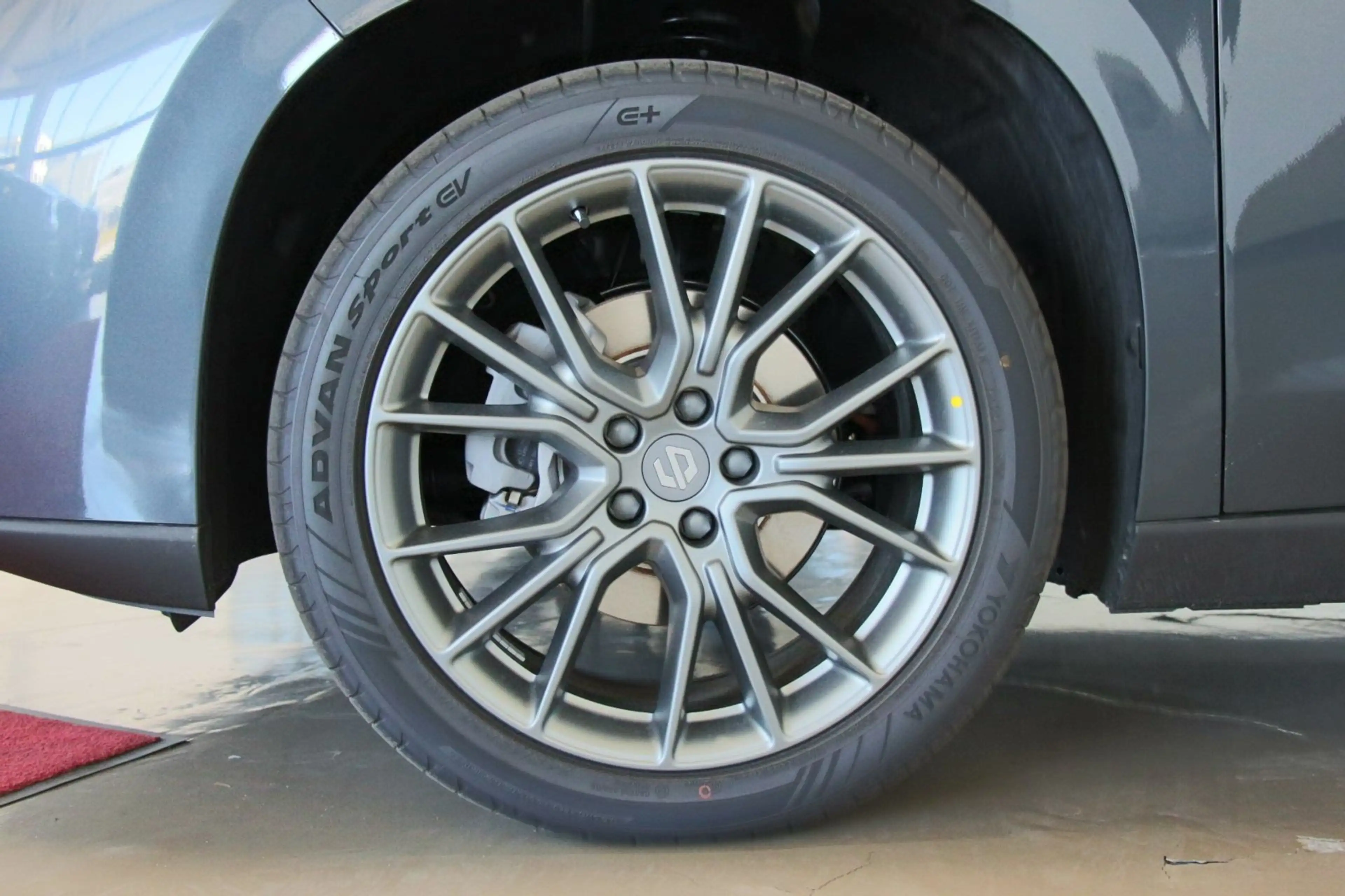 Leapmotor C10 Design 69.9kWh — photo 5