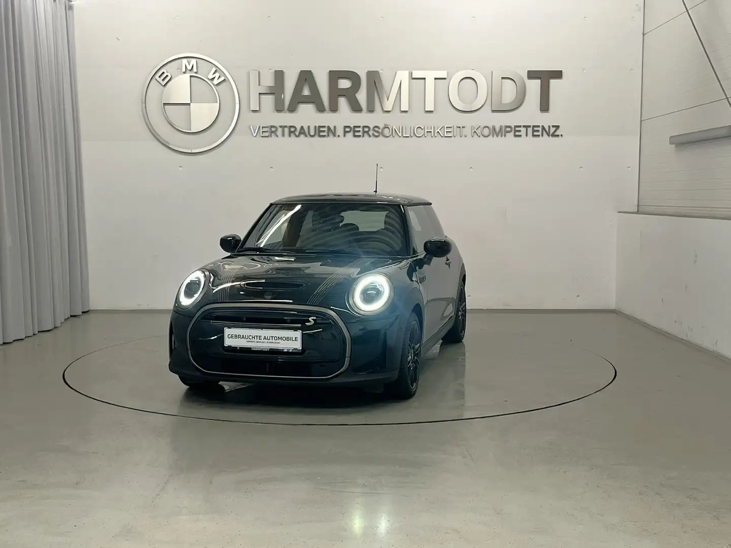MINI Cooper SE *MINI Resolute Edition* Grün - 2