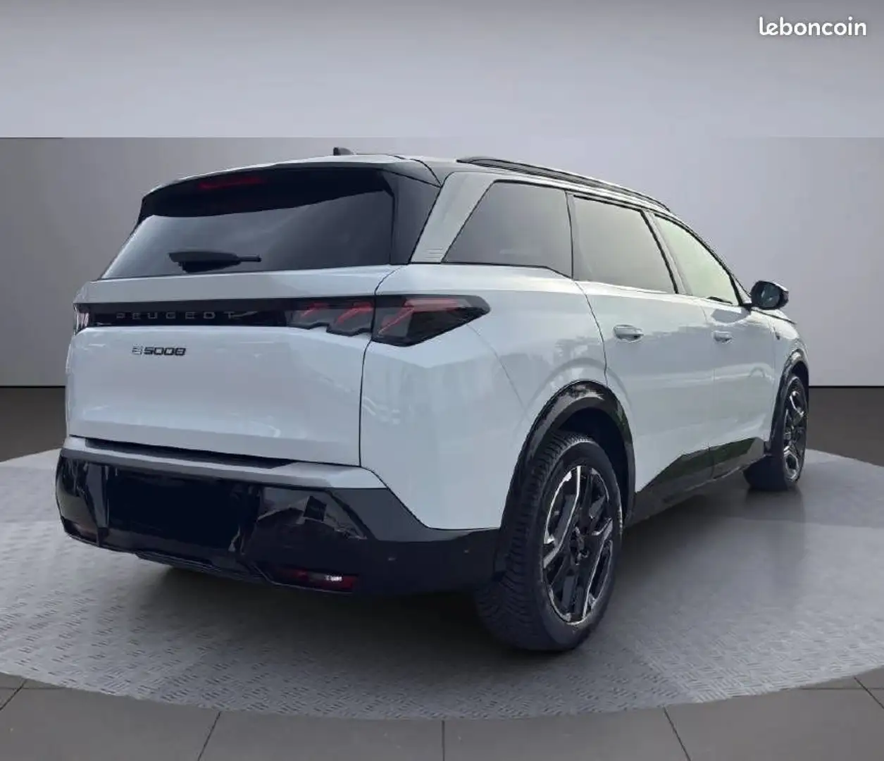 Peugeot 5008 GT Hybrid 145 automatique Wit - 2