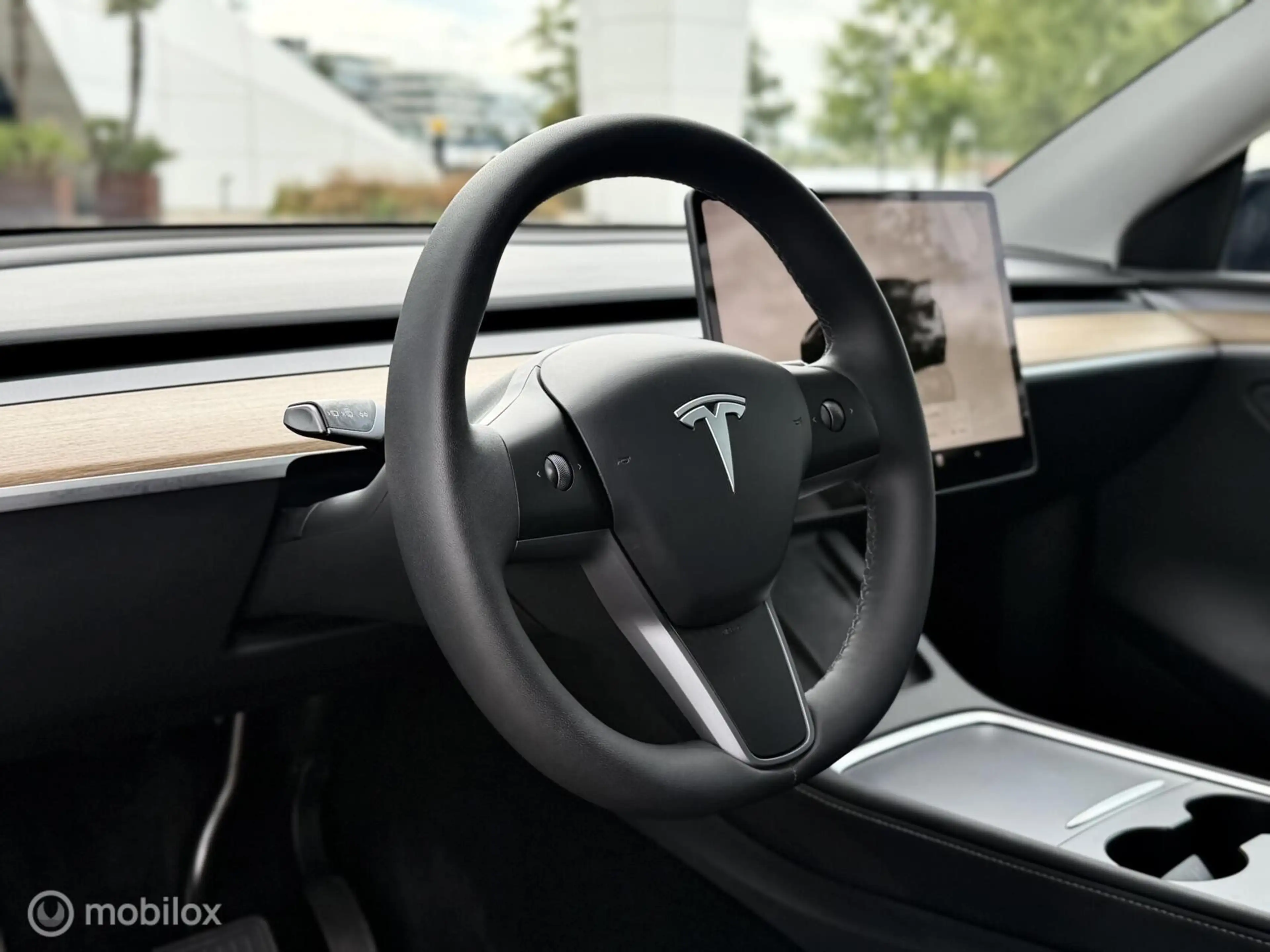 Tesla Model Y Long Range AWD 75 kWh |Autopilot — photo 3