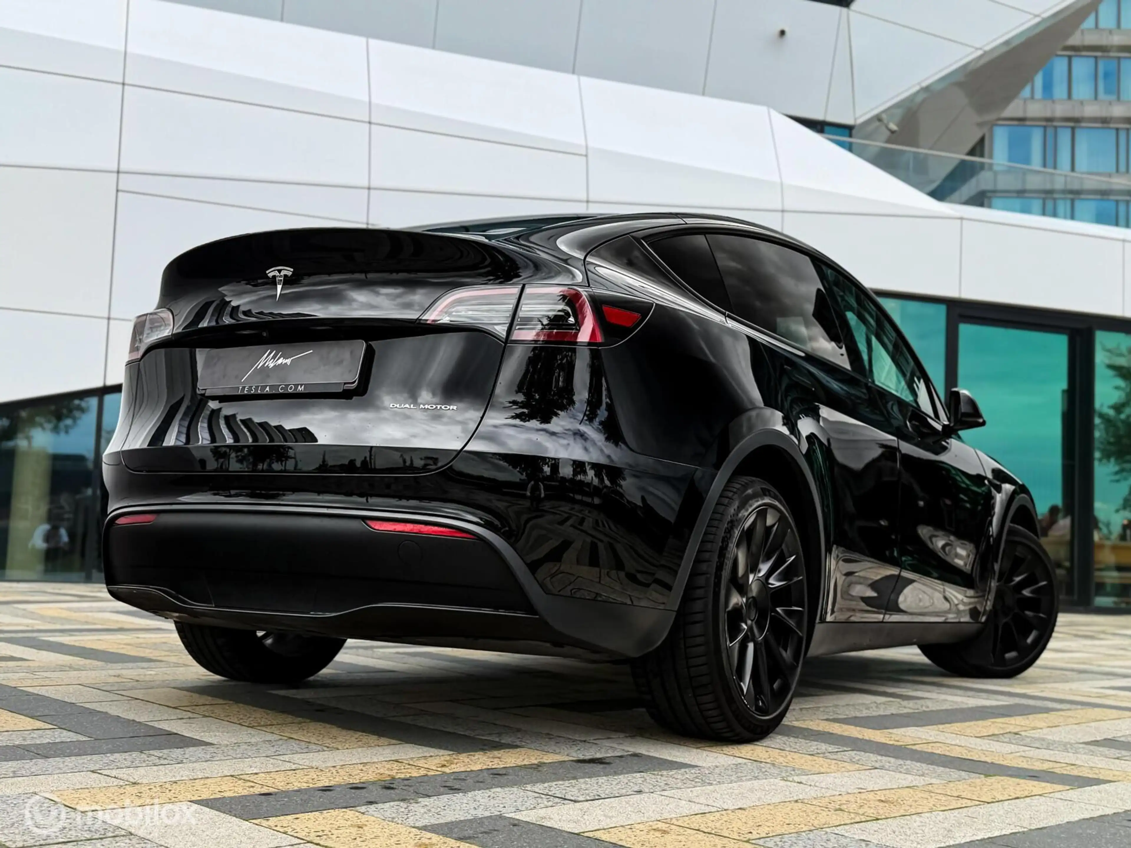 Tesla Model Y Long Range AWD 75 kWh |Autopilot — photo 2