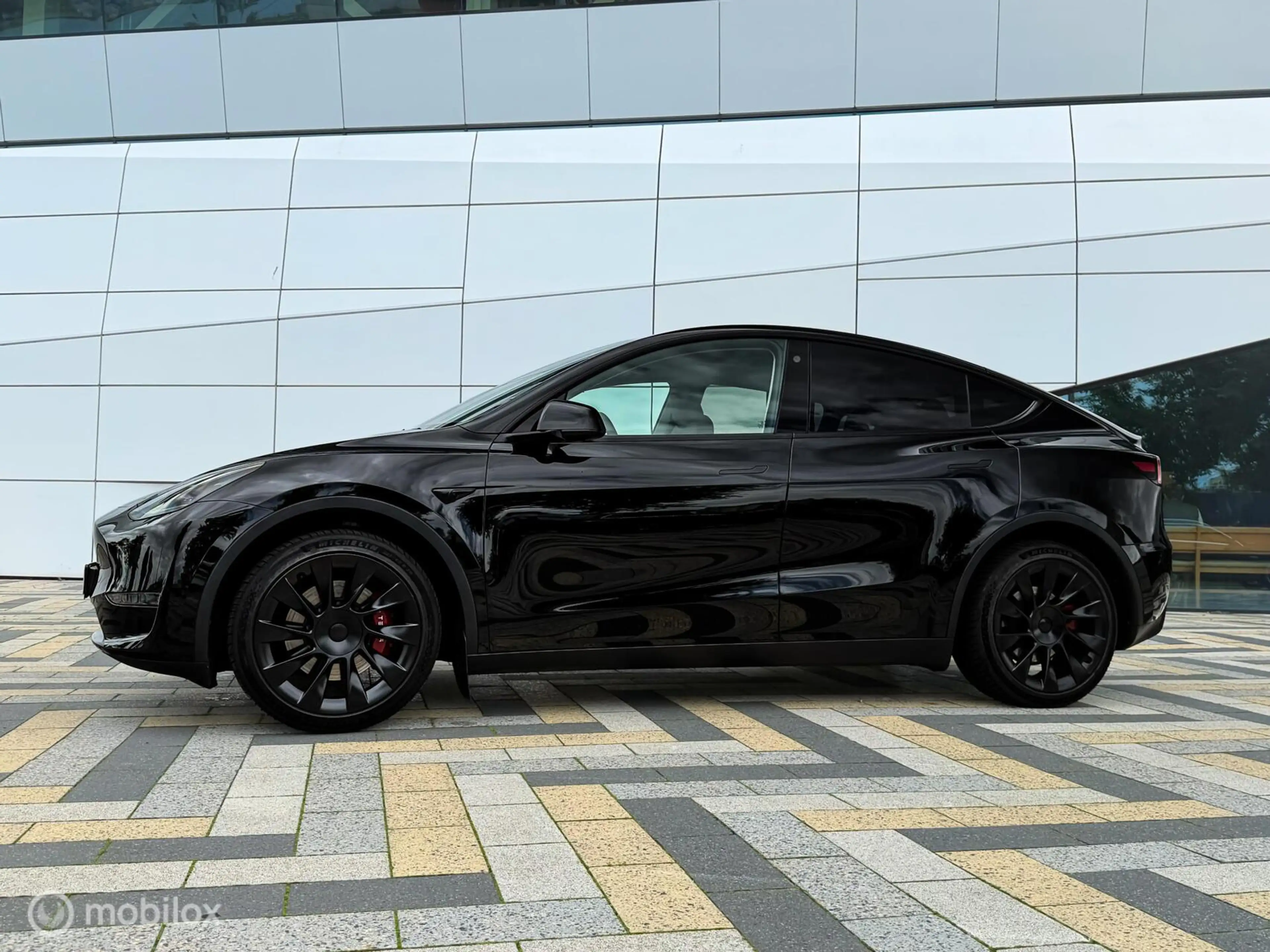 Tesla Model Y Long Range AWD 75 kWh |Autopilot — photo 6