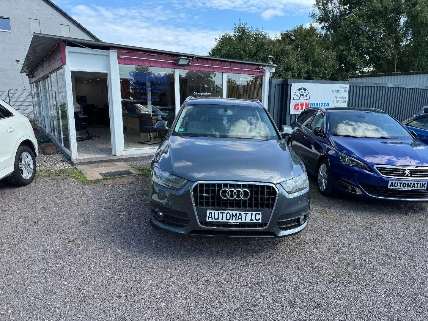 Audi Q3 2.0 S tronic quattro Insp/Tüv/Steuerkette Neu Grau - 2