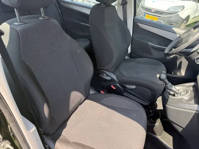 Citroen Grand C4 Picasso view 6
