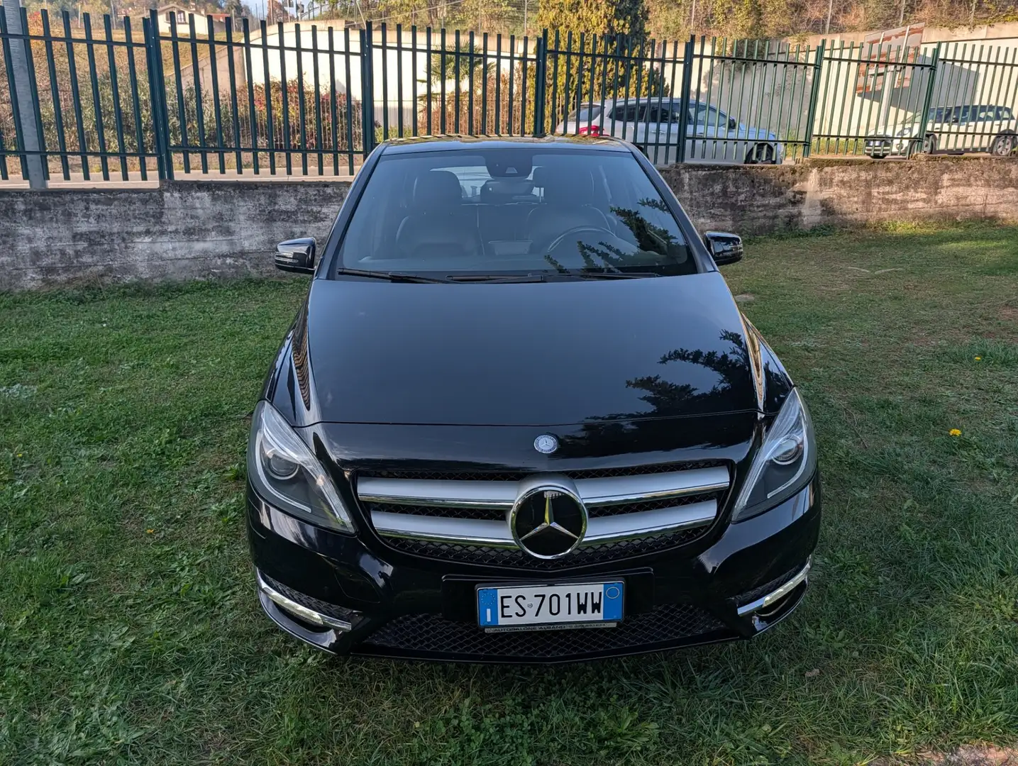 Mercedes-Benz B 180 B 180 Premium UNICO PROPR. TAGL. CERT. Schwarz - 2