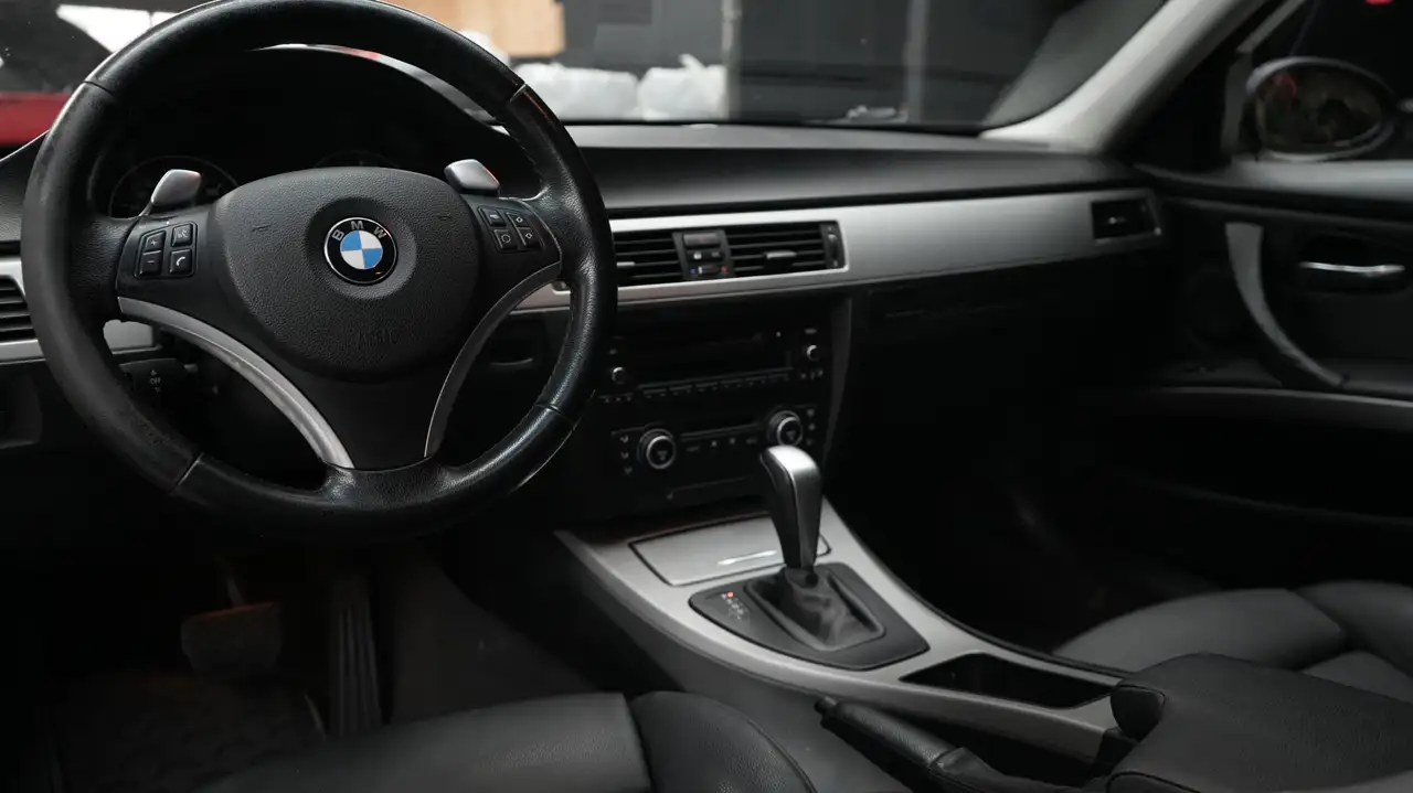 BMW 3 Series photo BMW 3 Series
