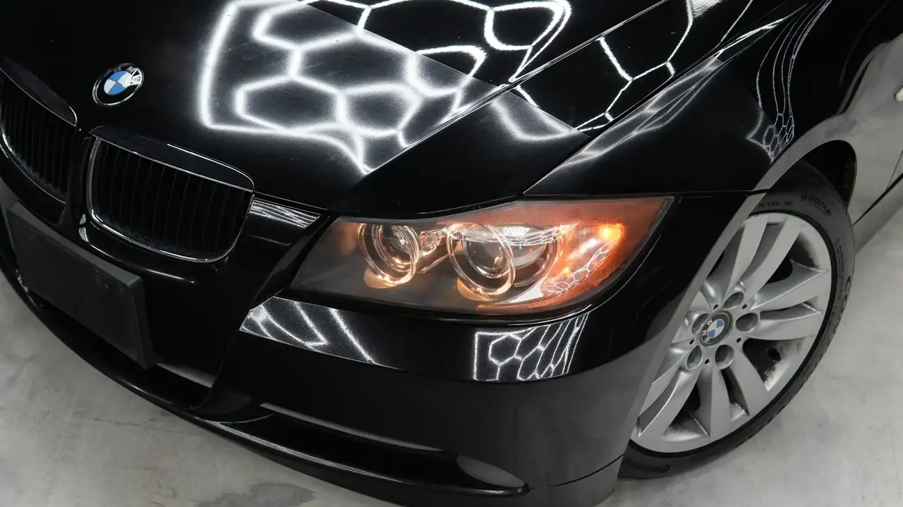 BMW 3 Series photo BMW 3 Series