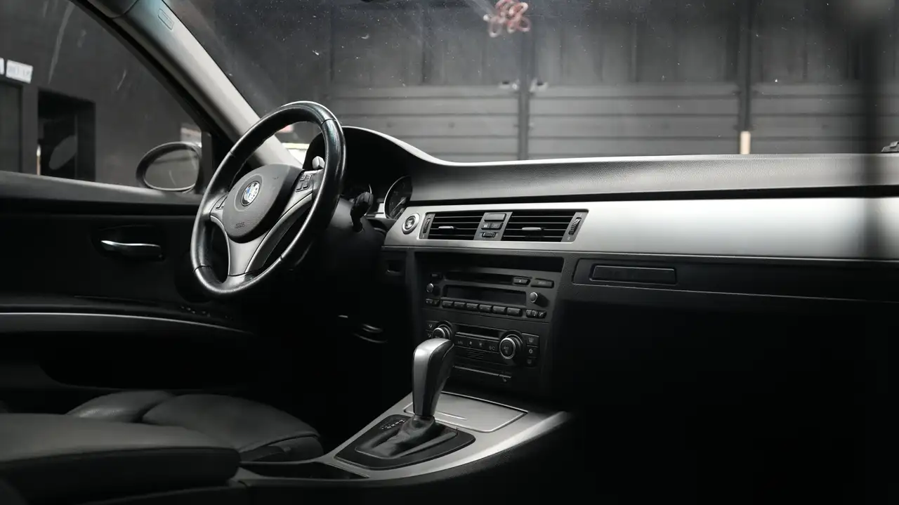 BMW 3 Series photo BMW 3 Series
