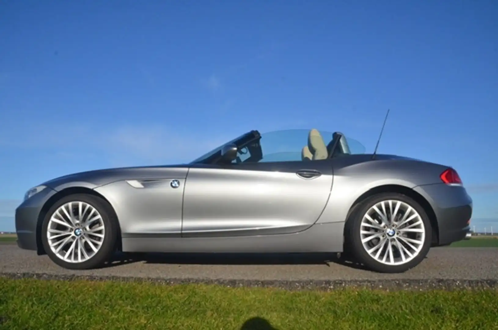 BMW Z4 sDrive23i Gri - 1