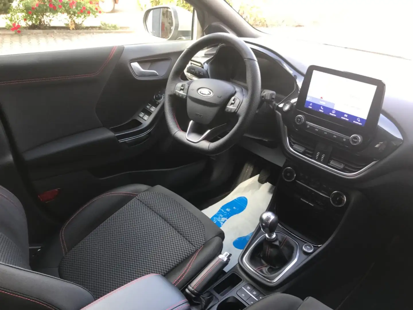 Ford Puma ST-Line 155 MHEV Navi/LED/LMF/SHZ/FSH/ACC Silber - 2