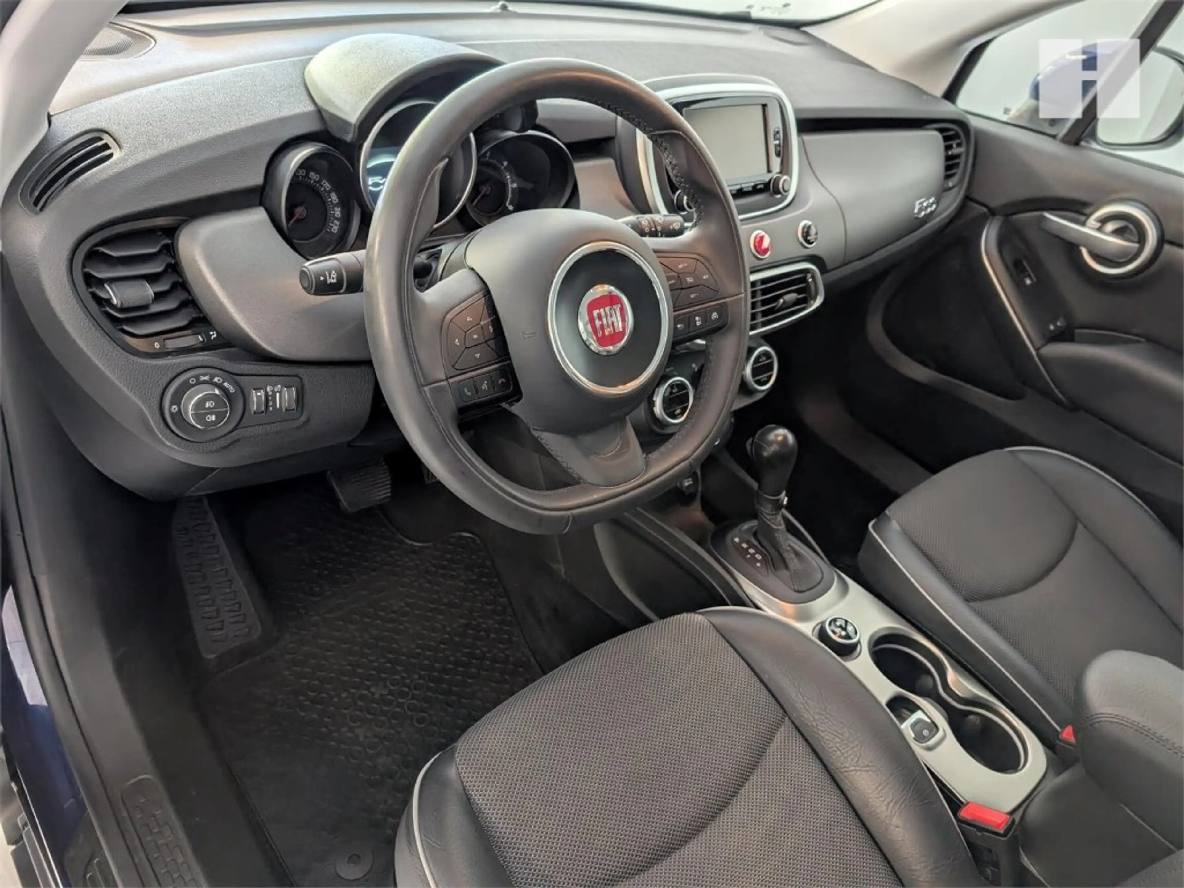 Fiat 500X 2,0 Multi-Jet II 140 Off-Road Look Cross Plus — photo 11