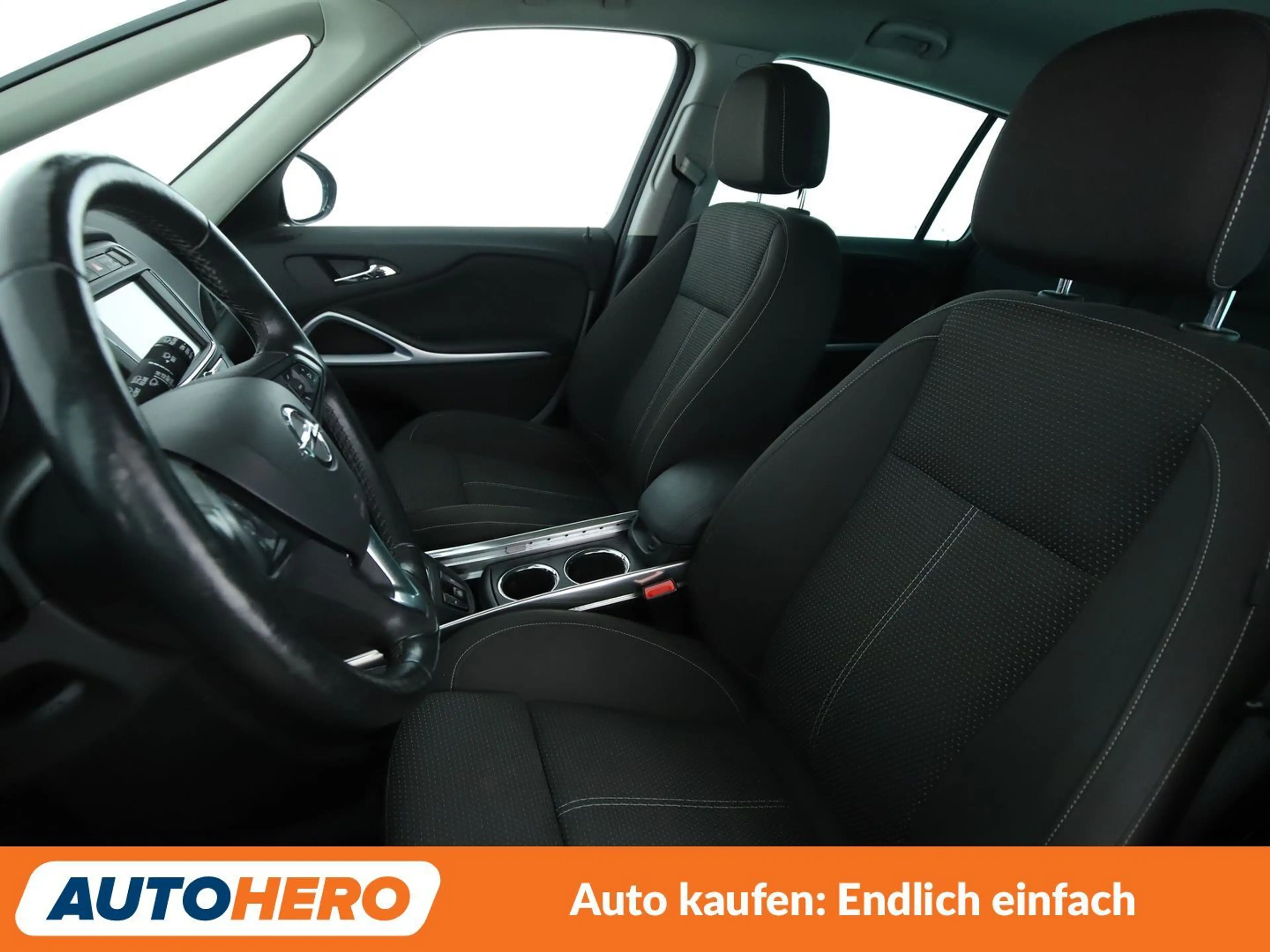 Opel Zafira Tourer 2.0 CDTI Innovation Aut*NAVI*LED*ACC*CAM*PDC*AHK* — photo 10