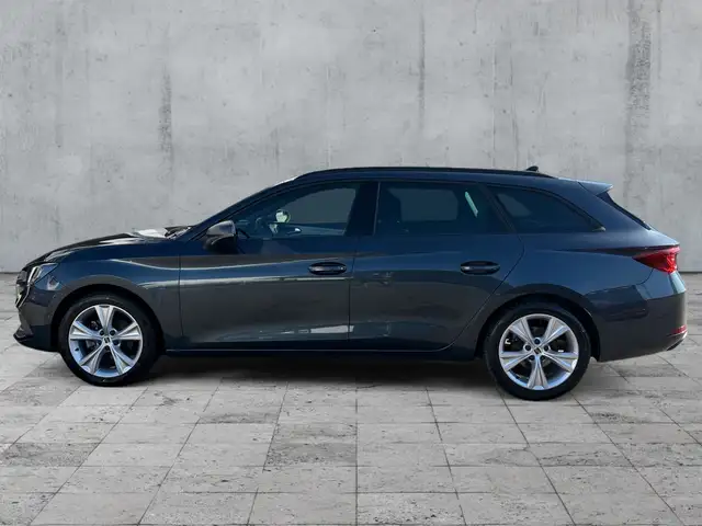 Seat Leon view 4