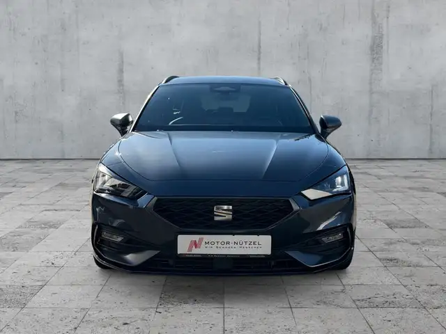 Seat Leon view 3