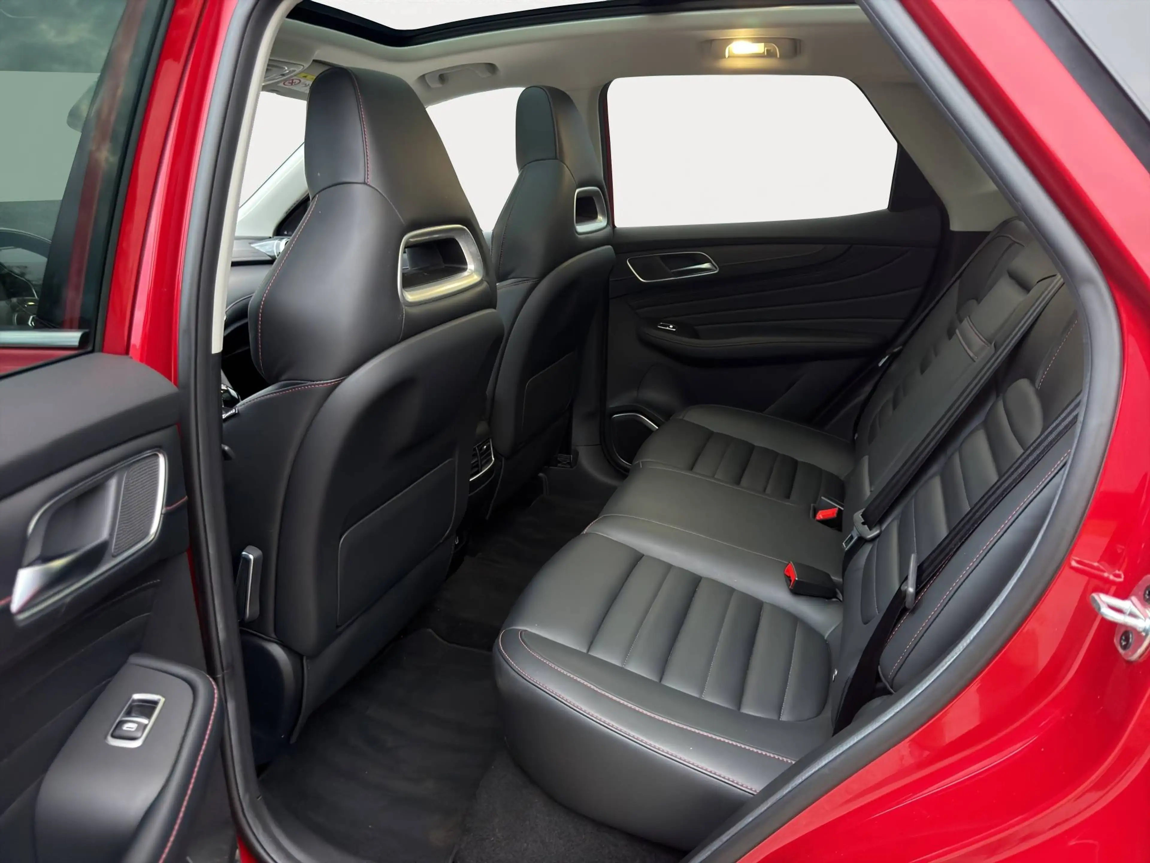 MG EHS EHS PHEV 1.5 Turbo Luxury (190 kW) — photo 13