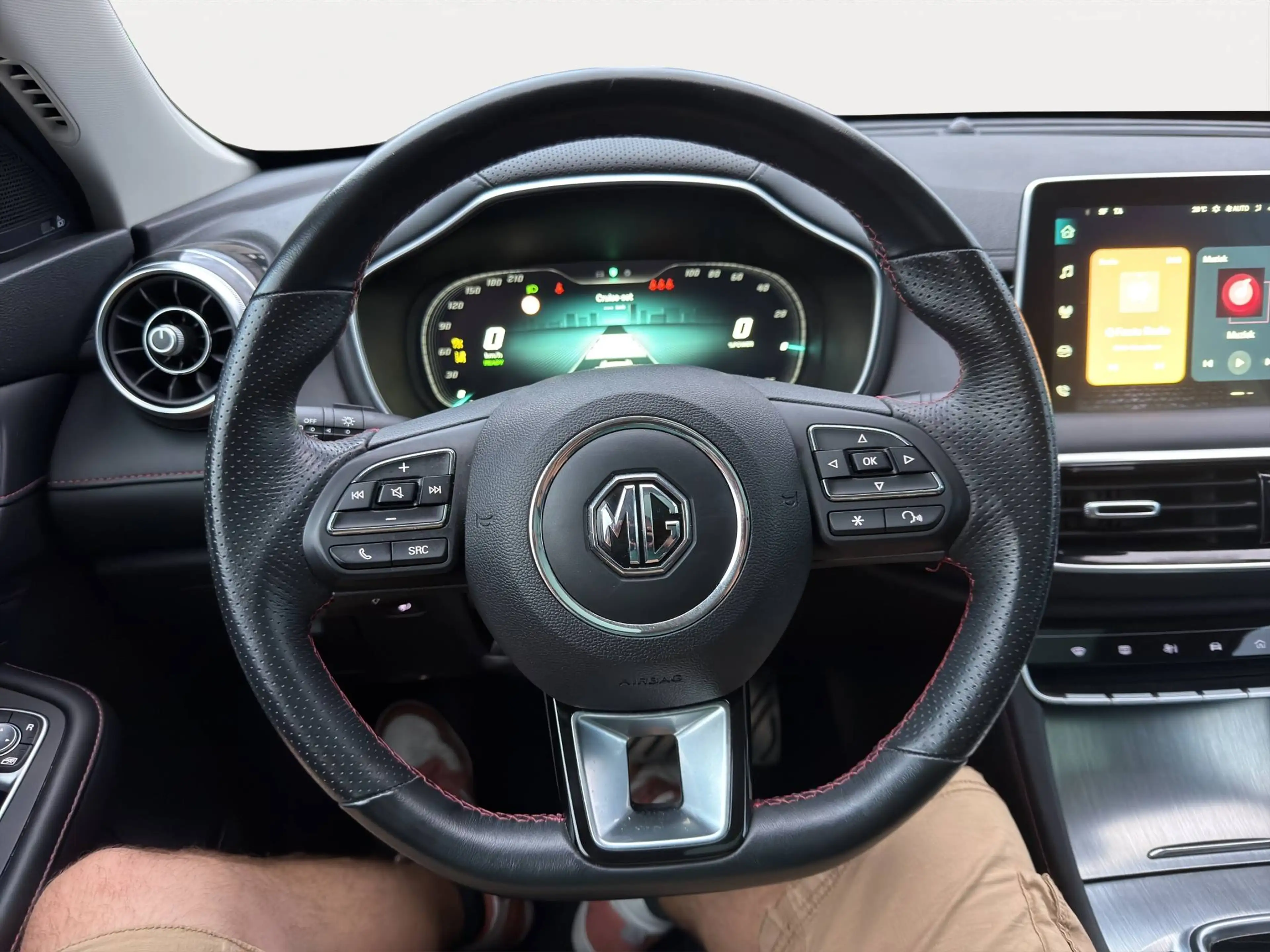 MG EHS EHS PHEV 1.5 Turbo Luxury (190 kW) — photo 10