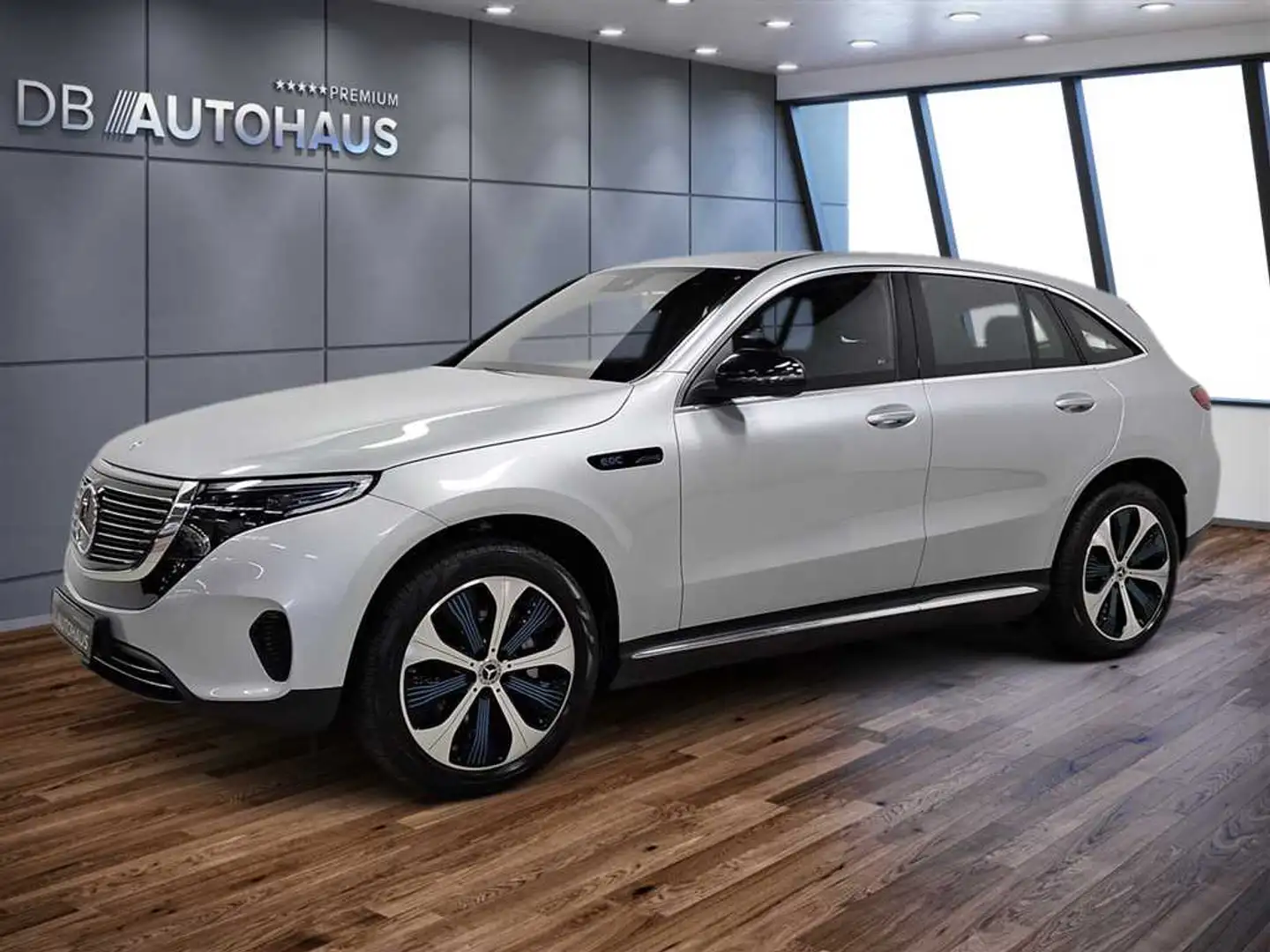 Mercedes-Benz EQC 400 4MATIC Argent - 1
