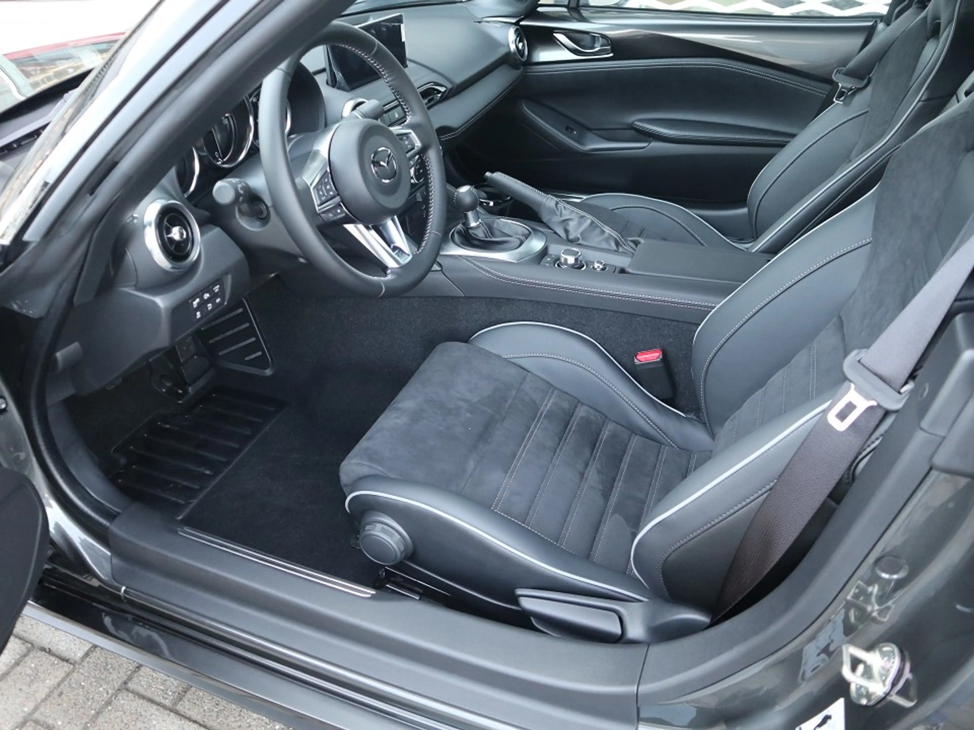 Mazda MX-5 2027 G-136 Homura Recaro Bilstein Brembo Matrix SC — photo 12