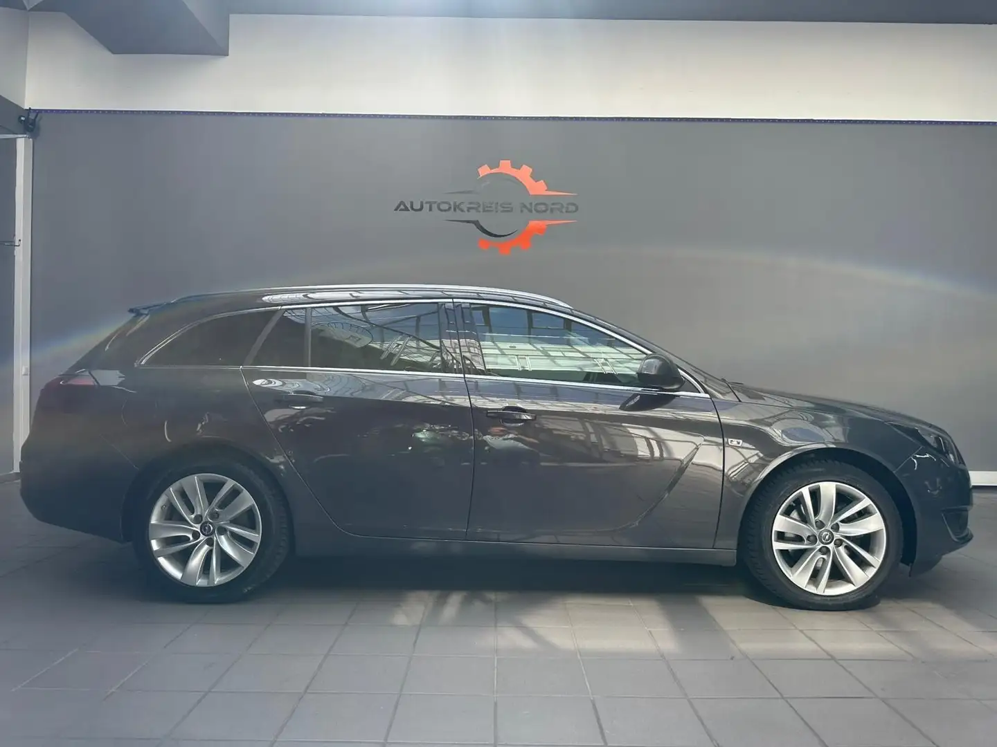 Opel Insignia A Sports Tou. +HU NEU+AUTOMATIK+KAMARA+ Gris - 1