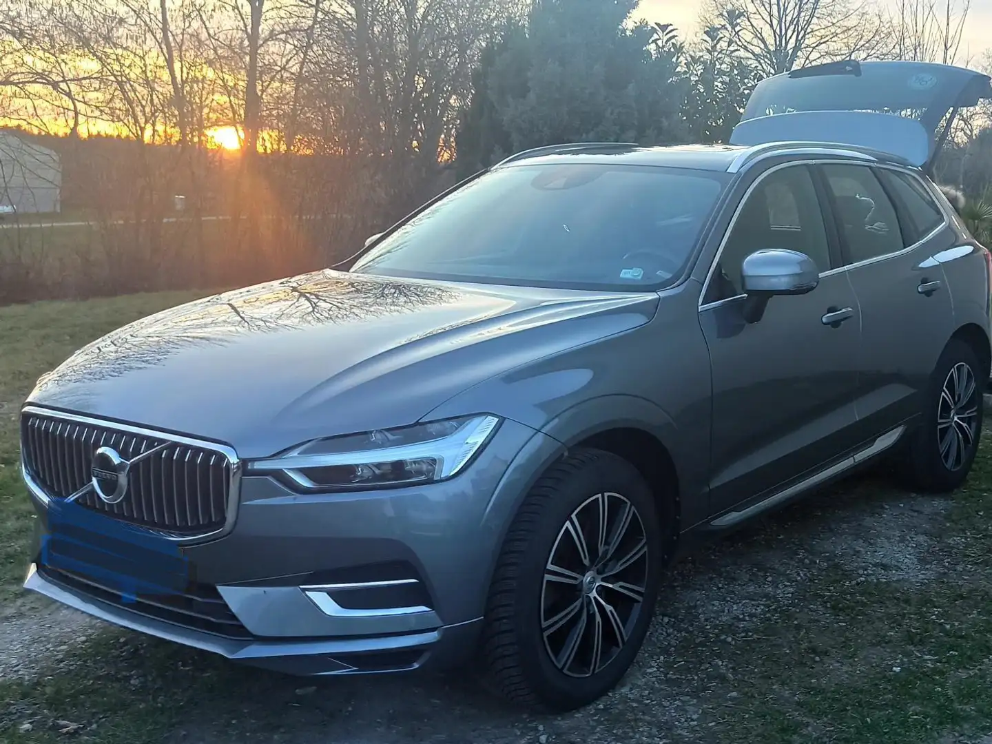 Volvo XC60 D4 AdBlue 190 ch Geartronic 8 Inscription Luxe Gris - 1