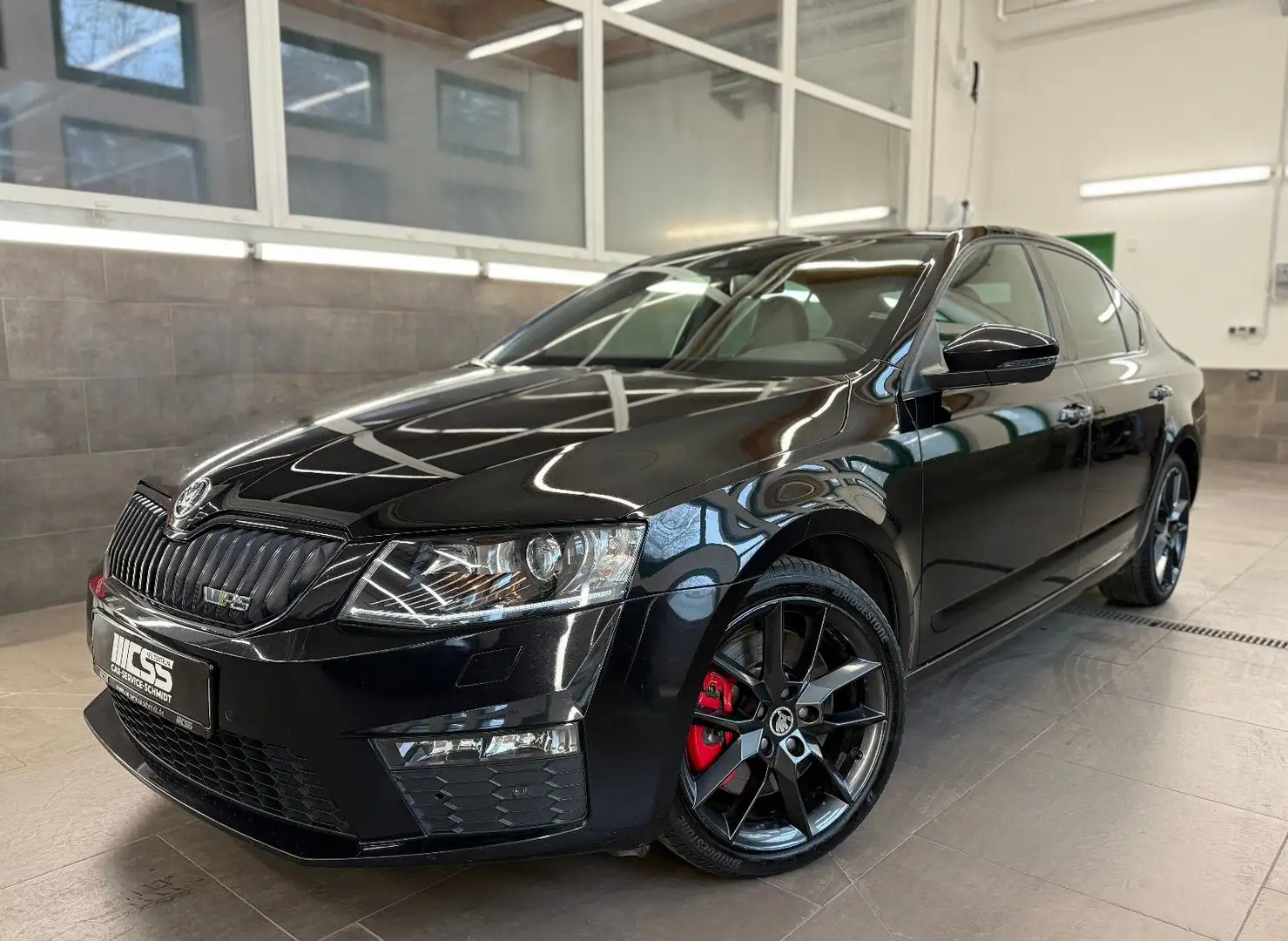 Skoda Octavia Lim. RS XENON LEDER NAVI DAB LANE LIGHTA Černá - 1