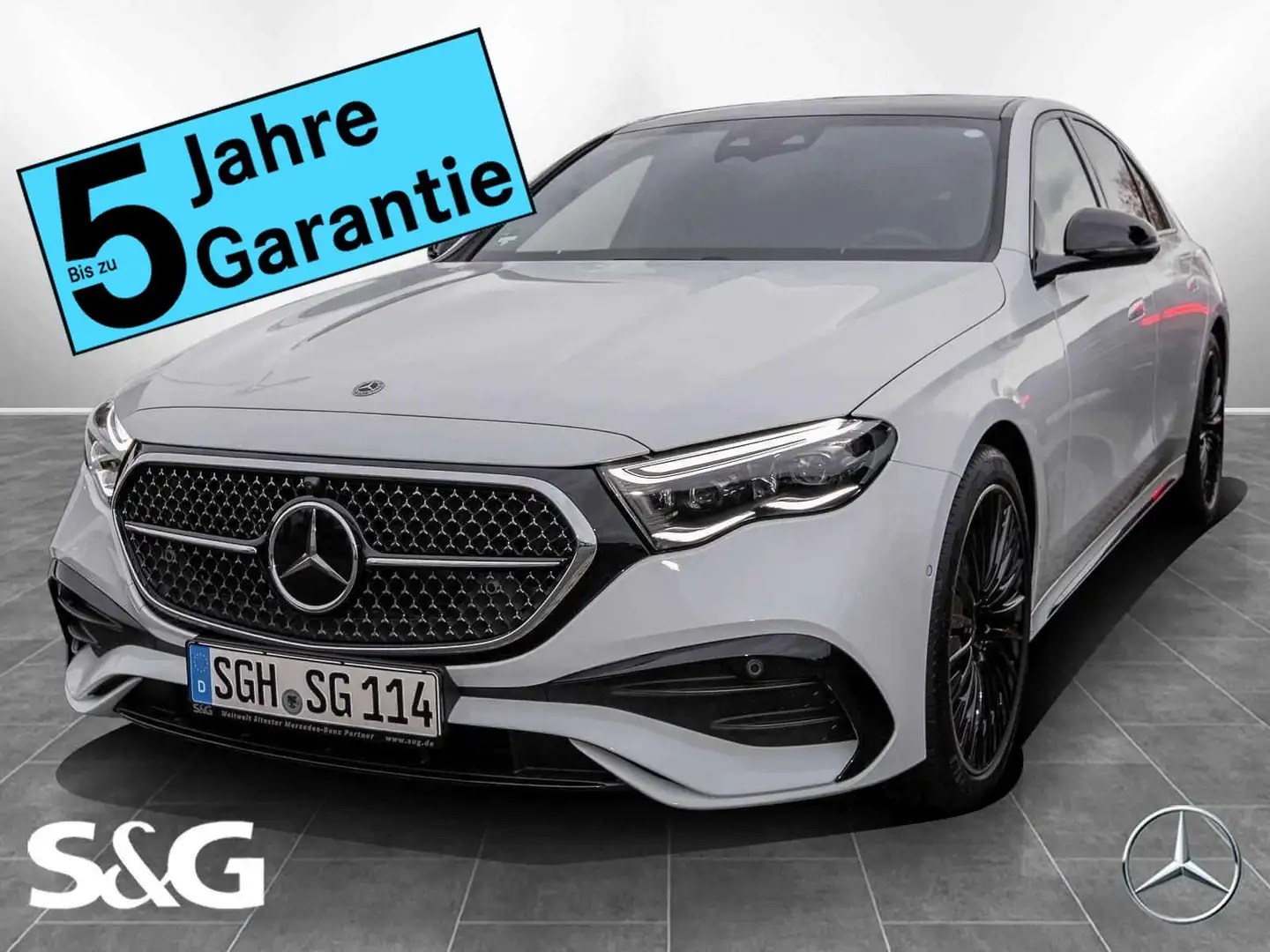 Mercedes-Benz E 300 e AMG MBUX Superscreen+360°+D-LED+Pano+AHK Bianco - 1