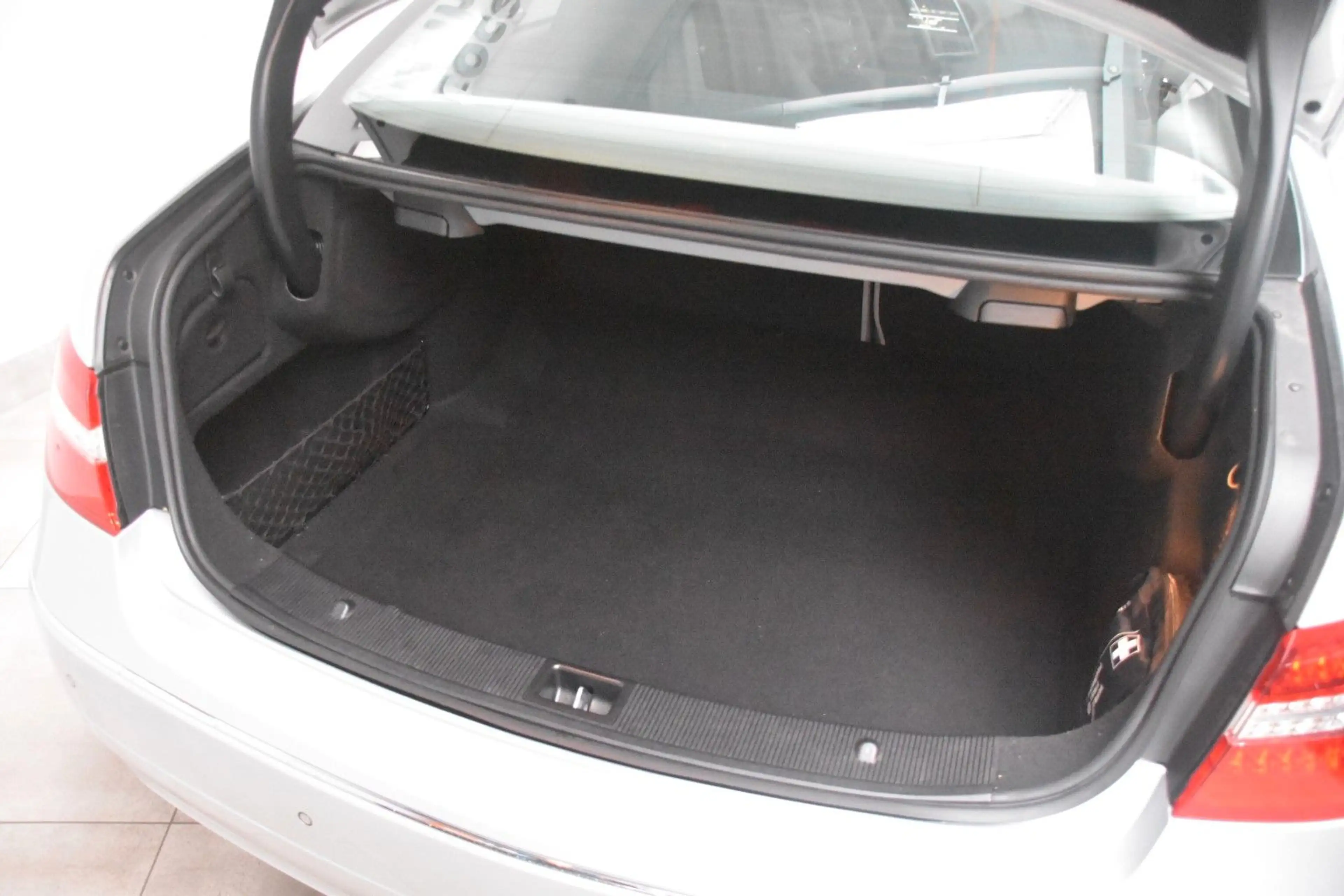 Mercedes-Benz E 350 CDI Coupe Navi Kamera Xenon Pano Memory — photo 5