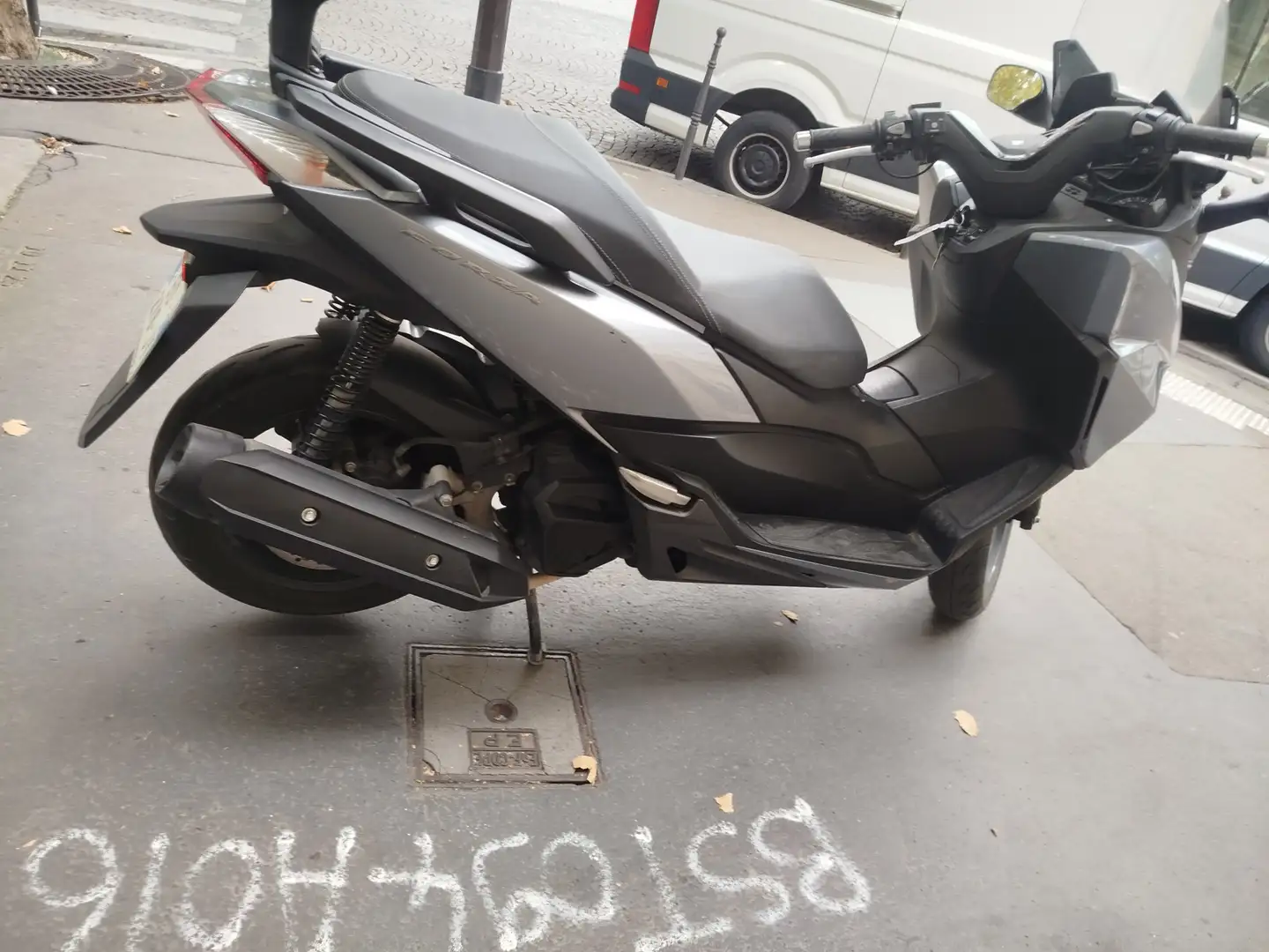Honda Forza 125 Gris - 1