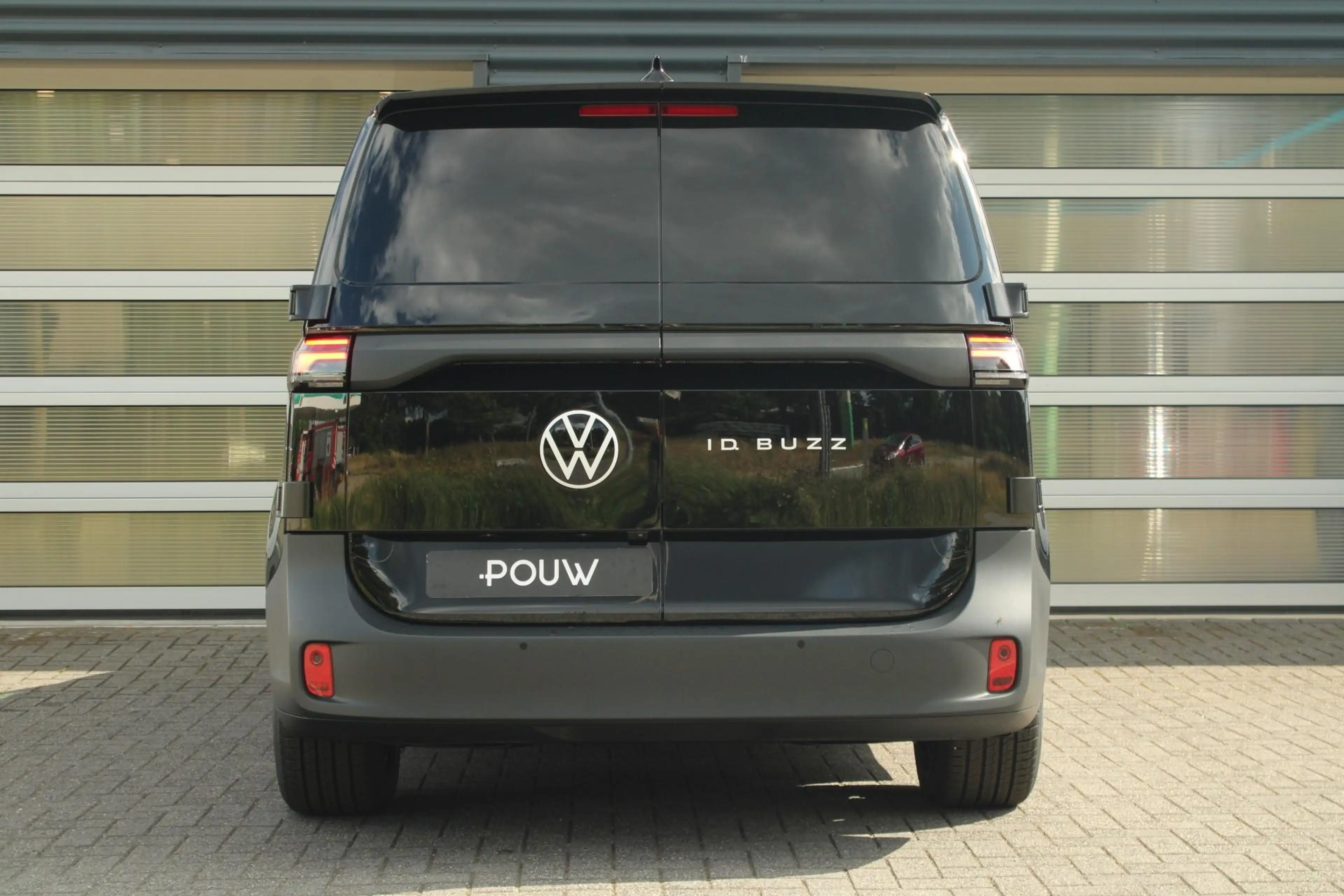 Volkswagen ID. Buzz Cargo 190pk Economy Limited Edition 59 kWh | Stoelverwar — photo 11