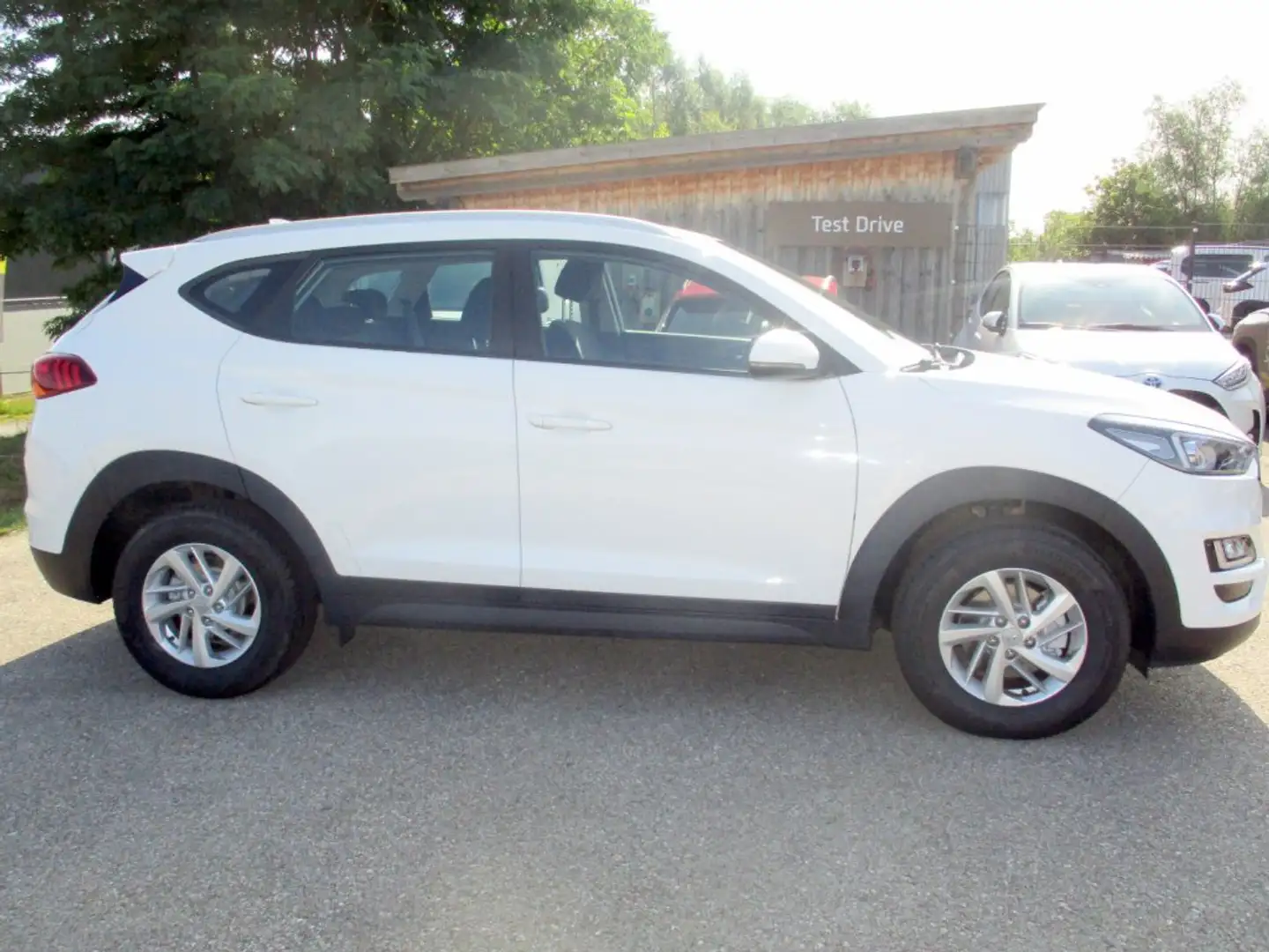 Hyundai TUCSON Level 3 RUN 1,6 CRDi 4WD MT t0b35b Weiß - 2
