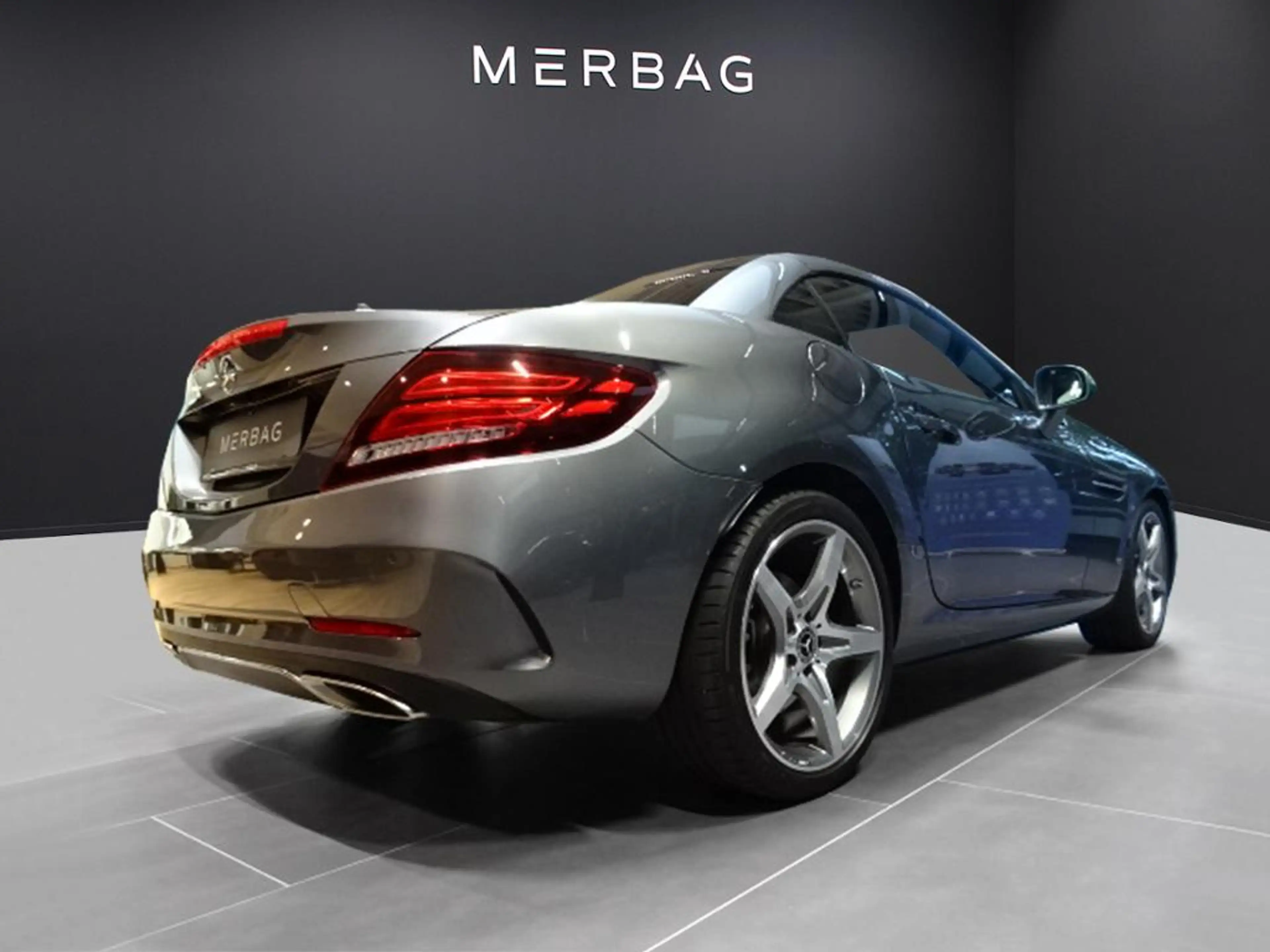 Mercedes-Benz SLC 200 *AMG LED Airscarf Navi Leder Panorama — photo 5