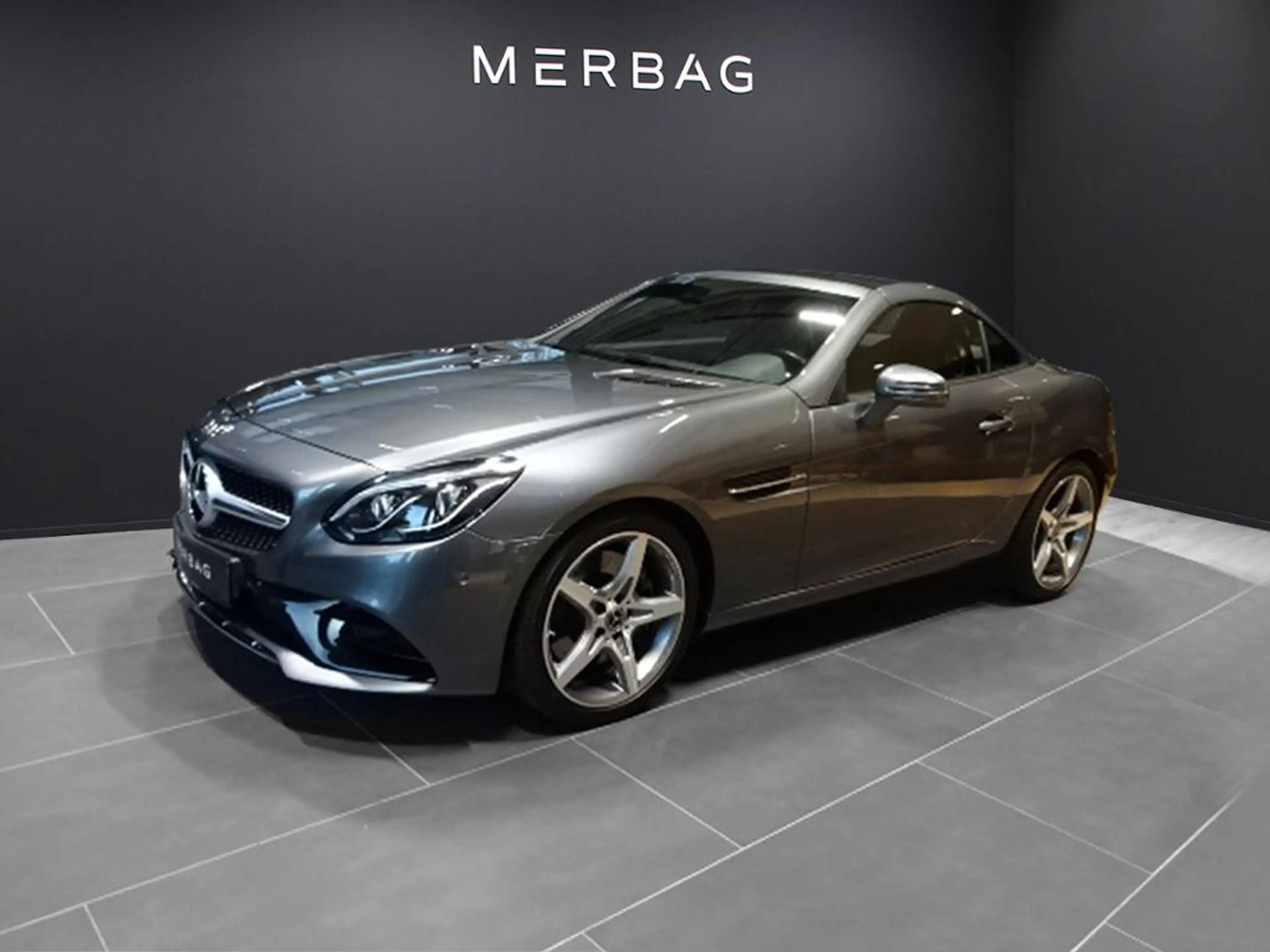 Mercedes-Benz SLC 200 *AMG LED Airscarf Navi Leder Panorama