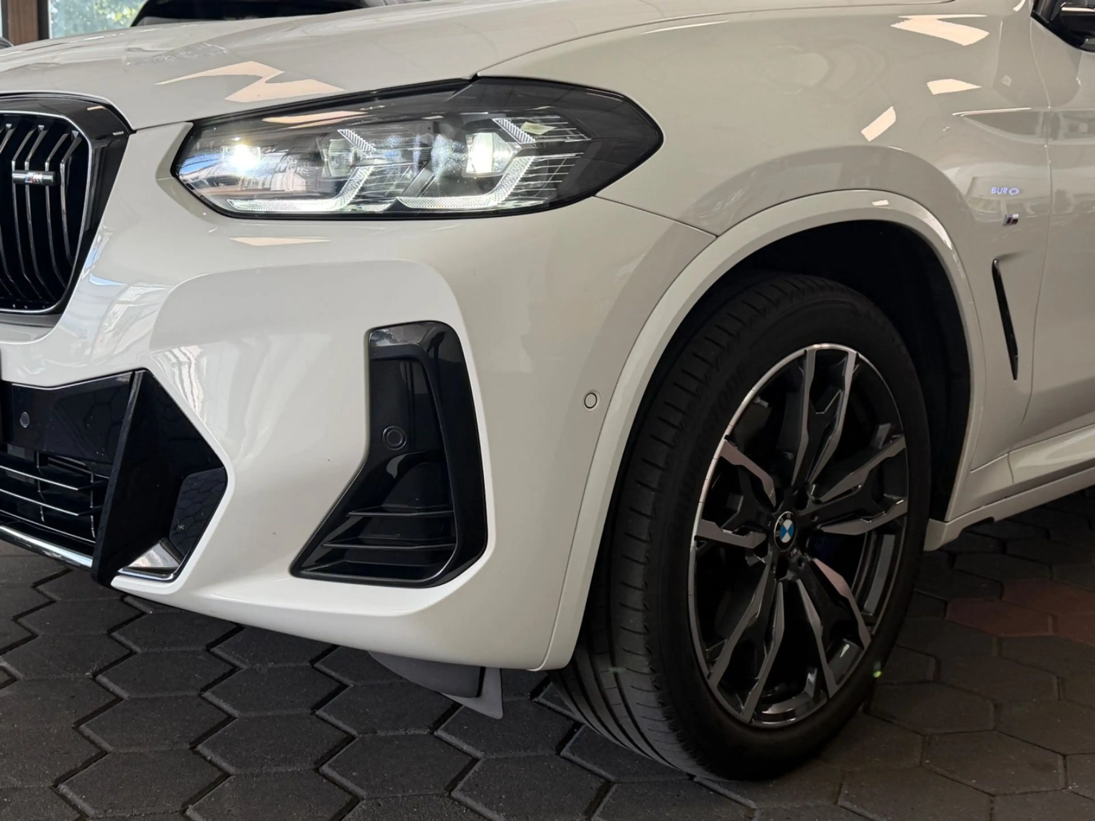 BMW X4 M i X-Drive*1-HAND*HUD*H&K*360*PANO*LED* — photo 7