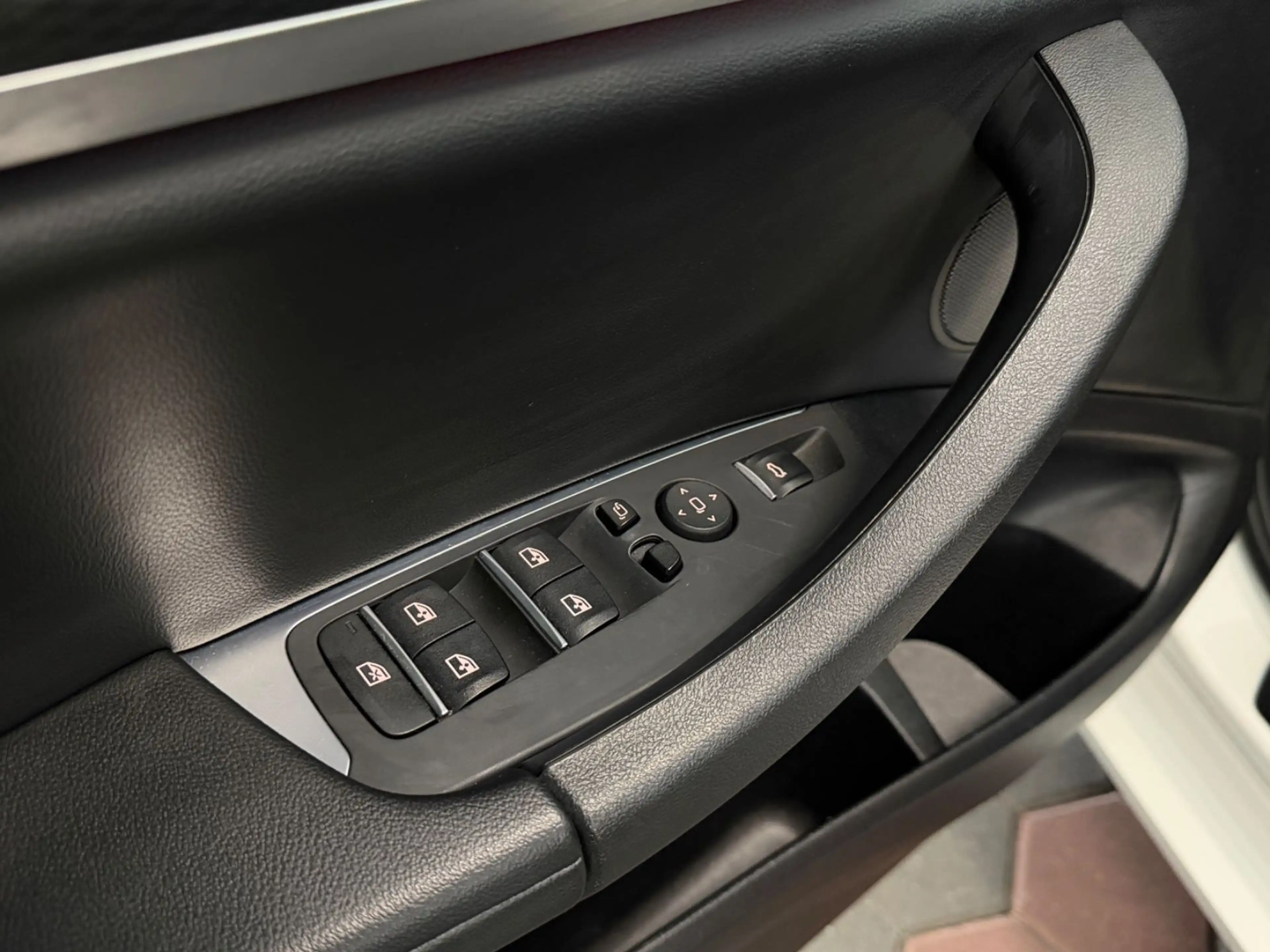 BMW X4 M i X-Drive*1-HAND*HUD*H&K*360*PANO*LED* — photo 10