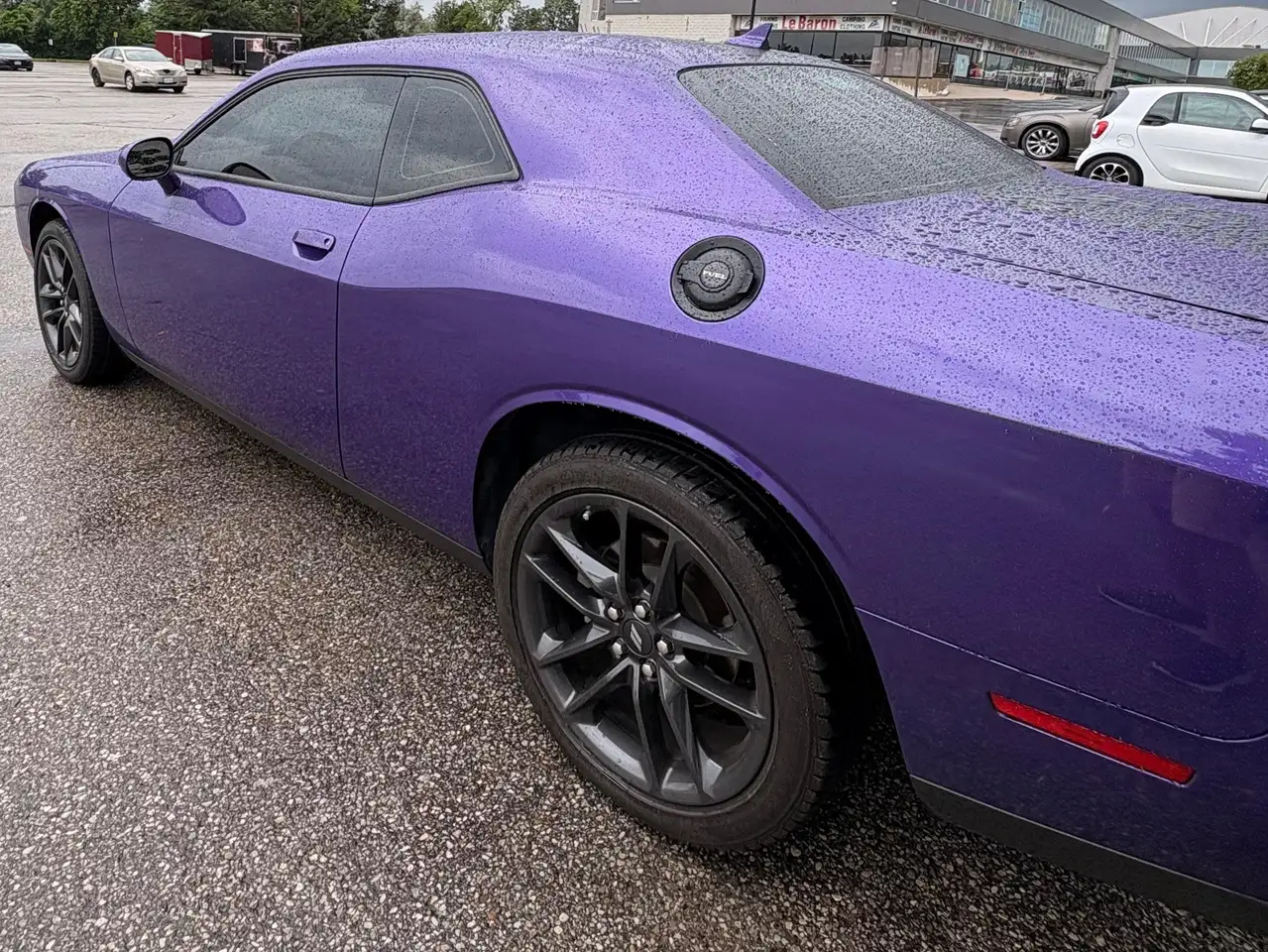 Dodge Challenger 2023 — фото 10