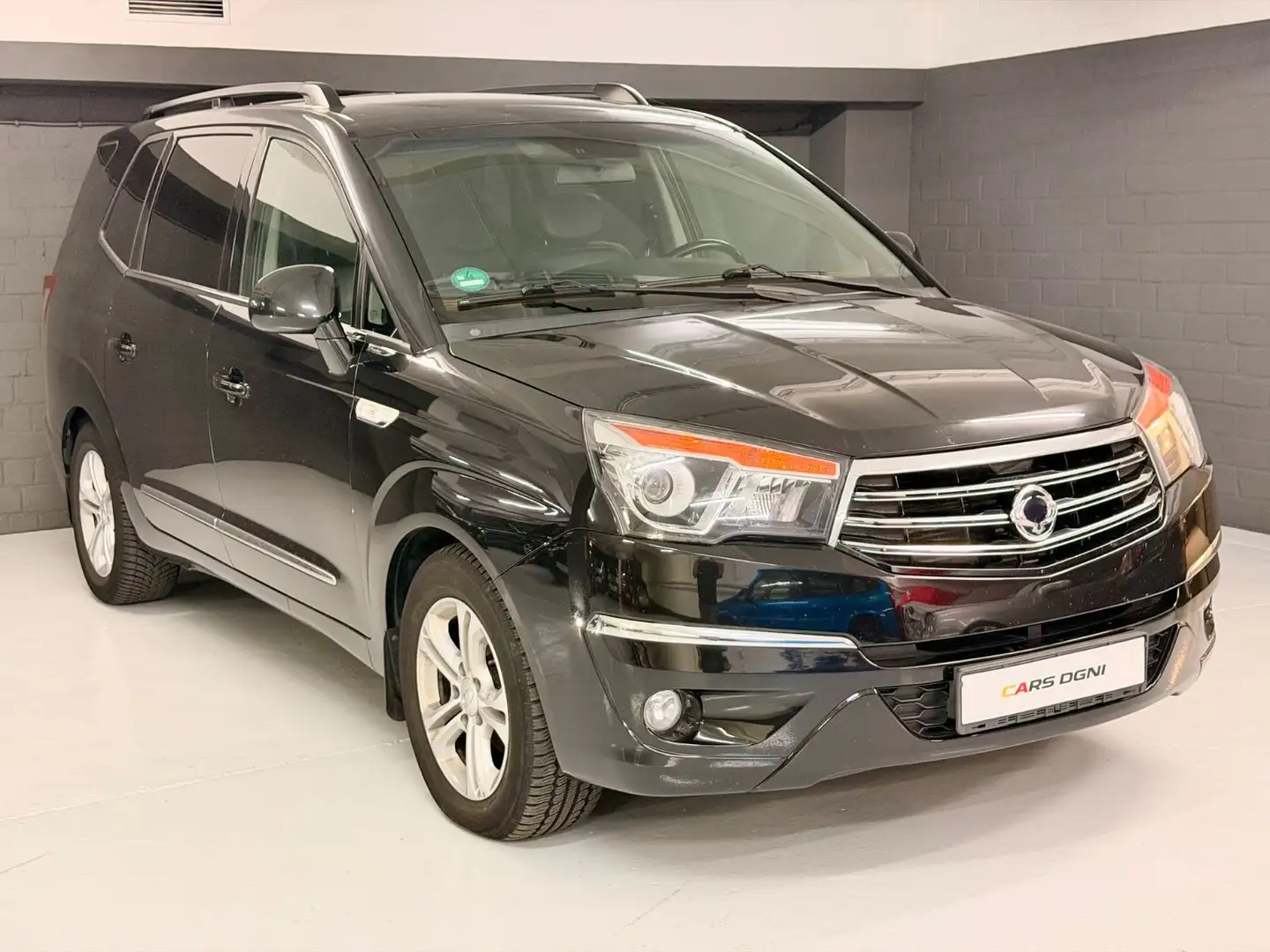 SsangYong Rodius *Navi*Leder*Camera* Schwarz - 2