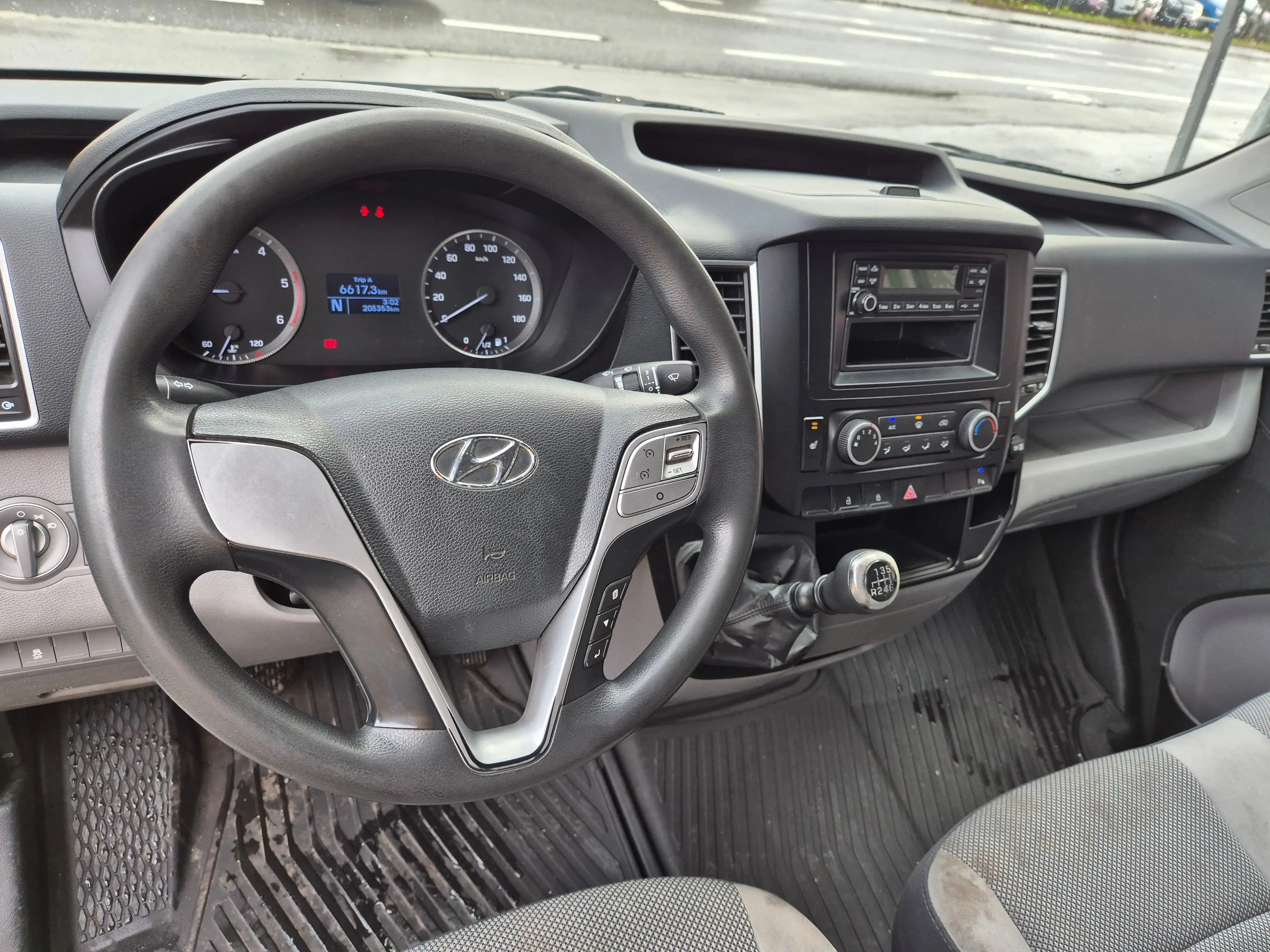 Hyundai H 350 AN HÄNDLER ODER EXPORT ! Kasten L2H2 Eco — photo 15
