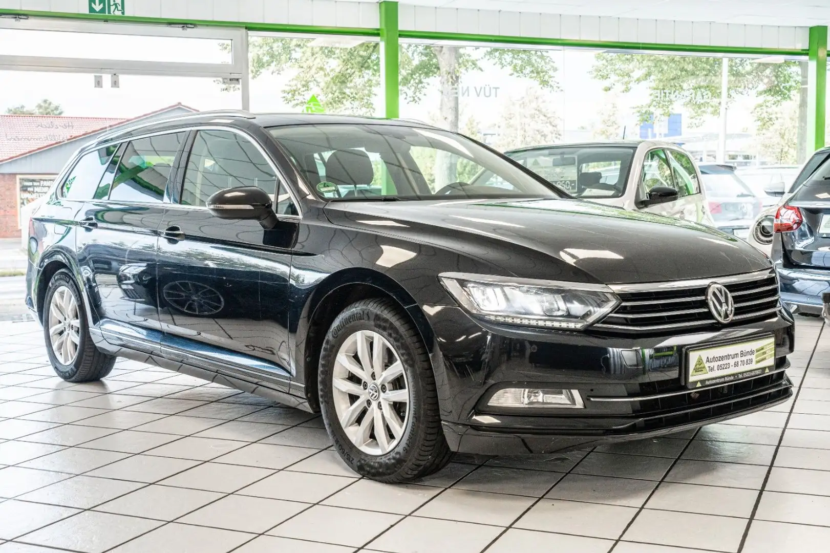 Volkswagen Passat Variant 2.0 TDI BMT Comfortline Variant Schwarz - 2