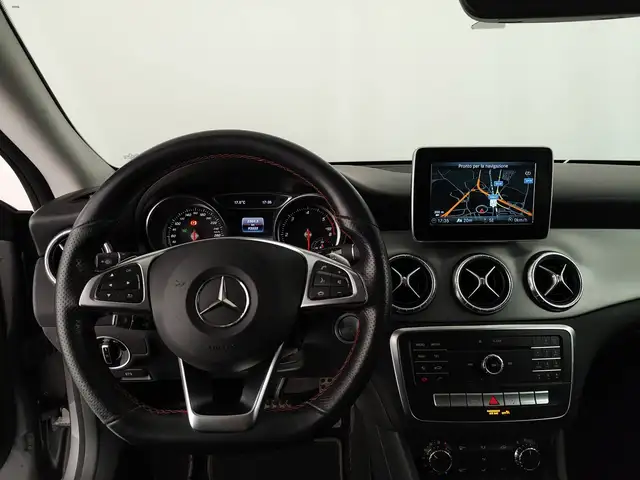 Mercedes-Benz CLA view 11